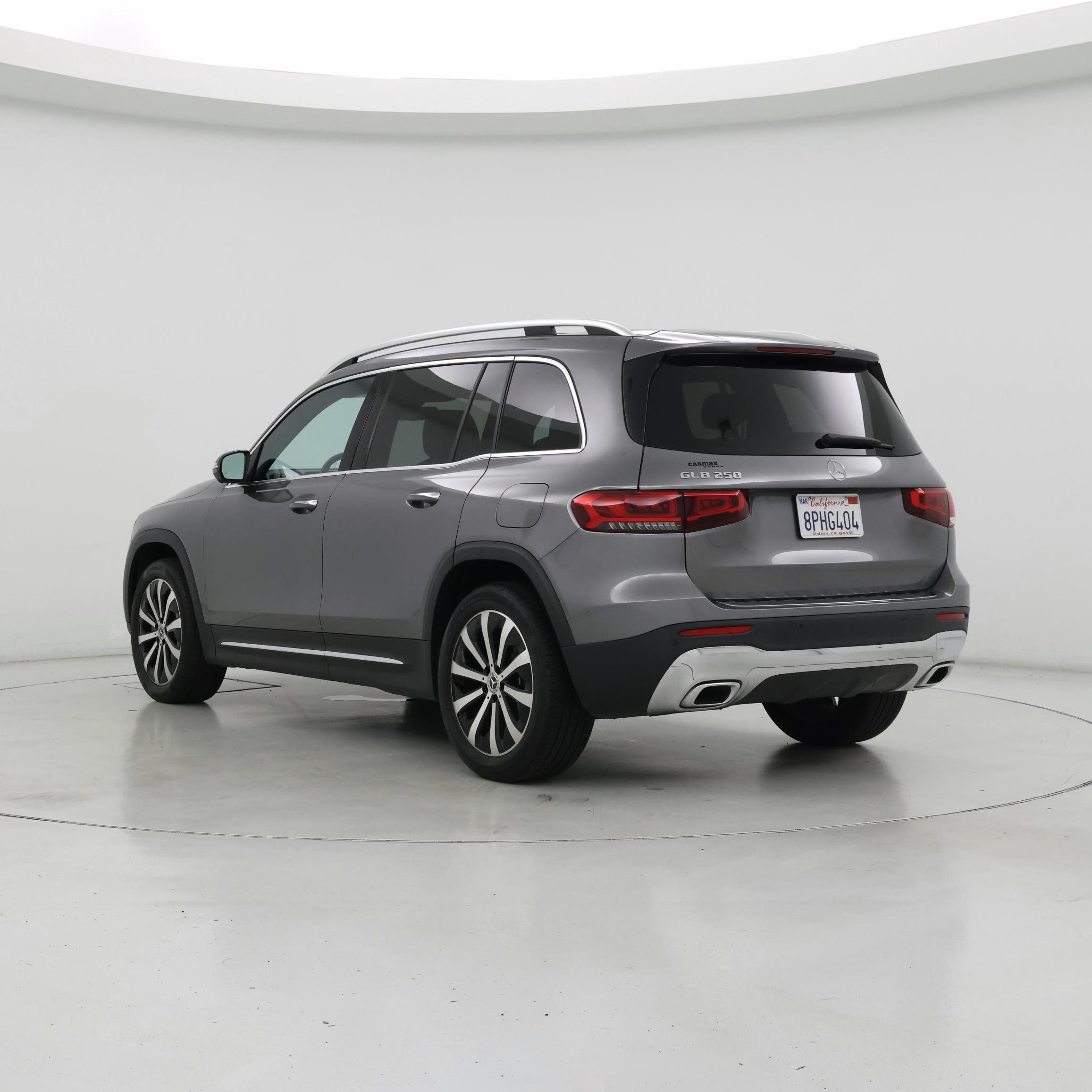 Thumbnail: 2020 Mercedes-Benz GLB - 2