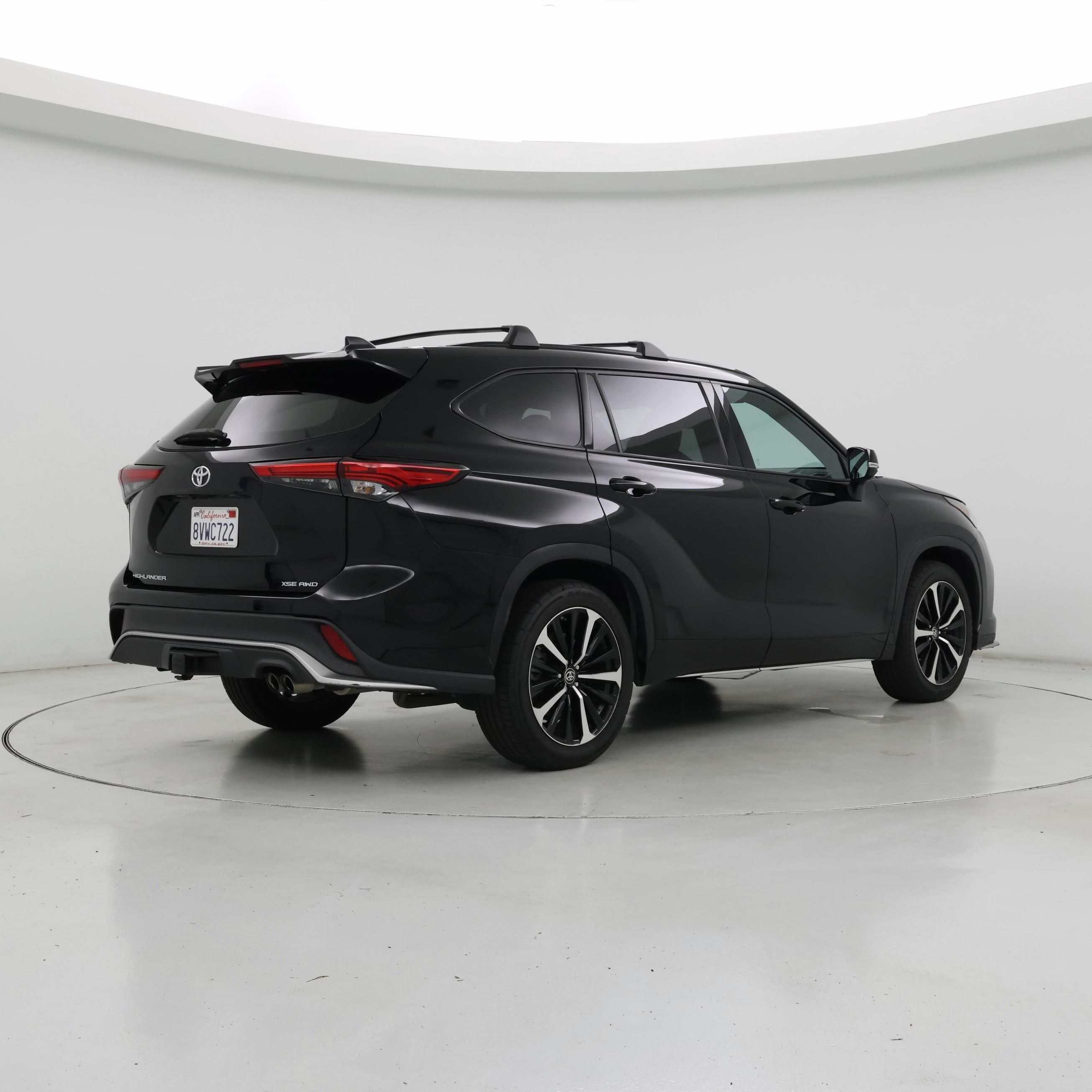 Thumbnail: 2021 Toyota Highlander - 8