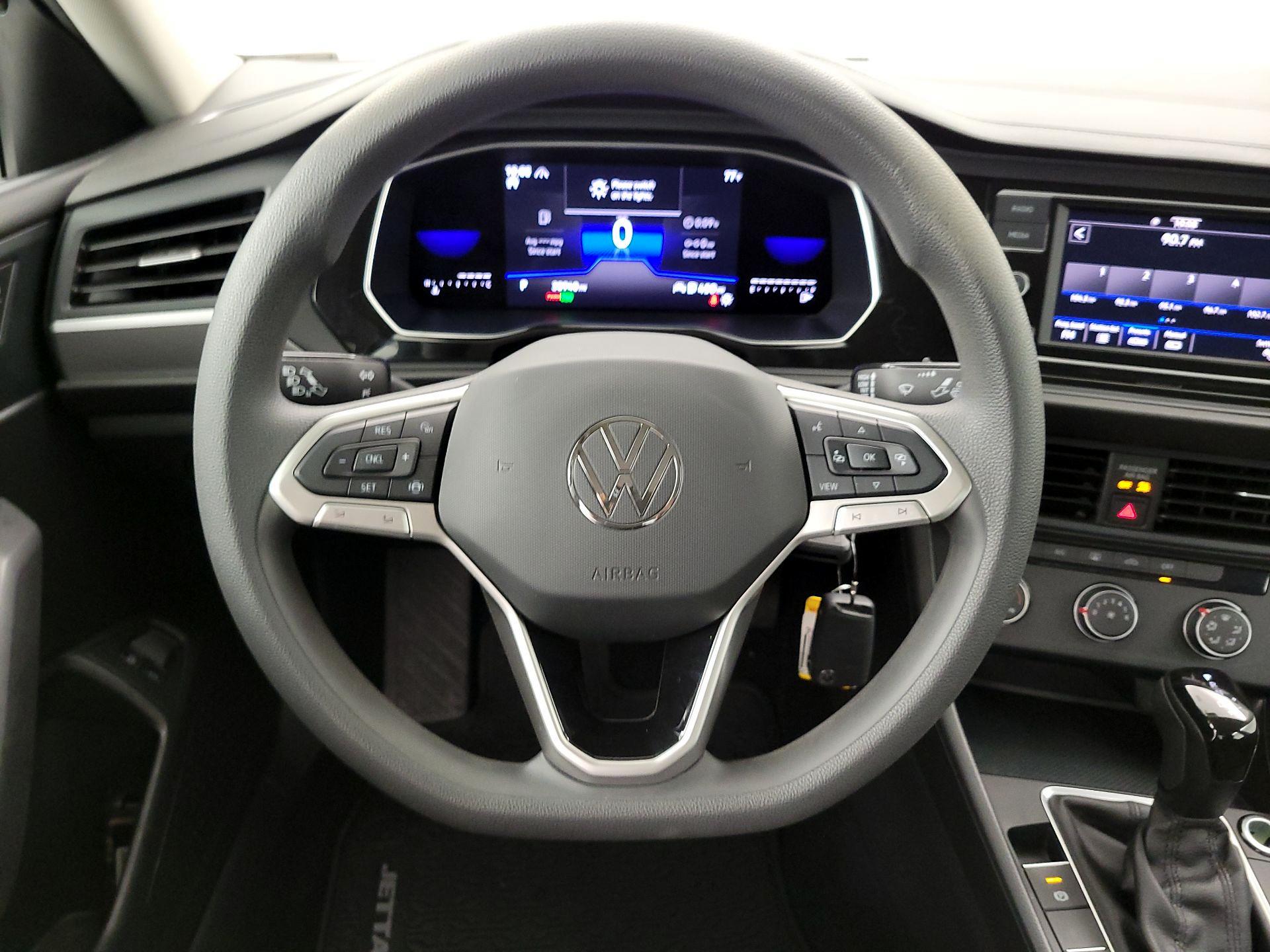 Thumbnail: 2022 Volkswagen Jetta - 10