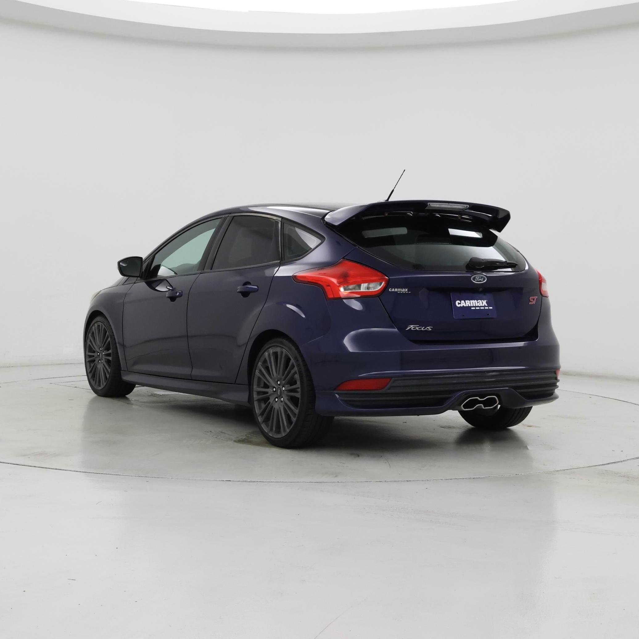 Thumbnail: 2016 Ford Focus - 2