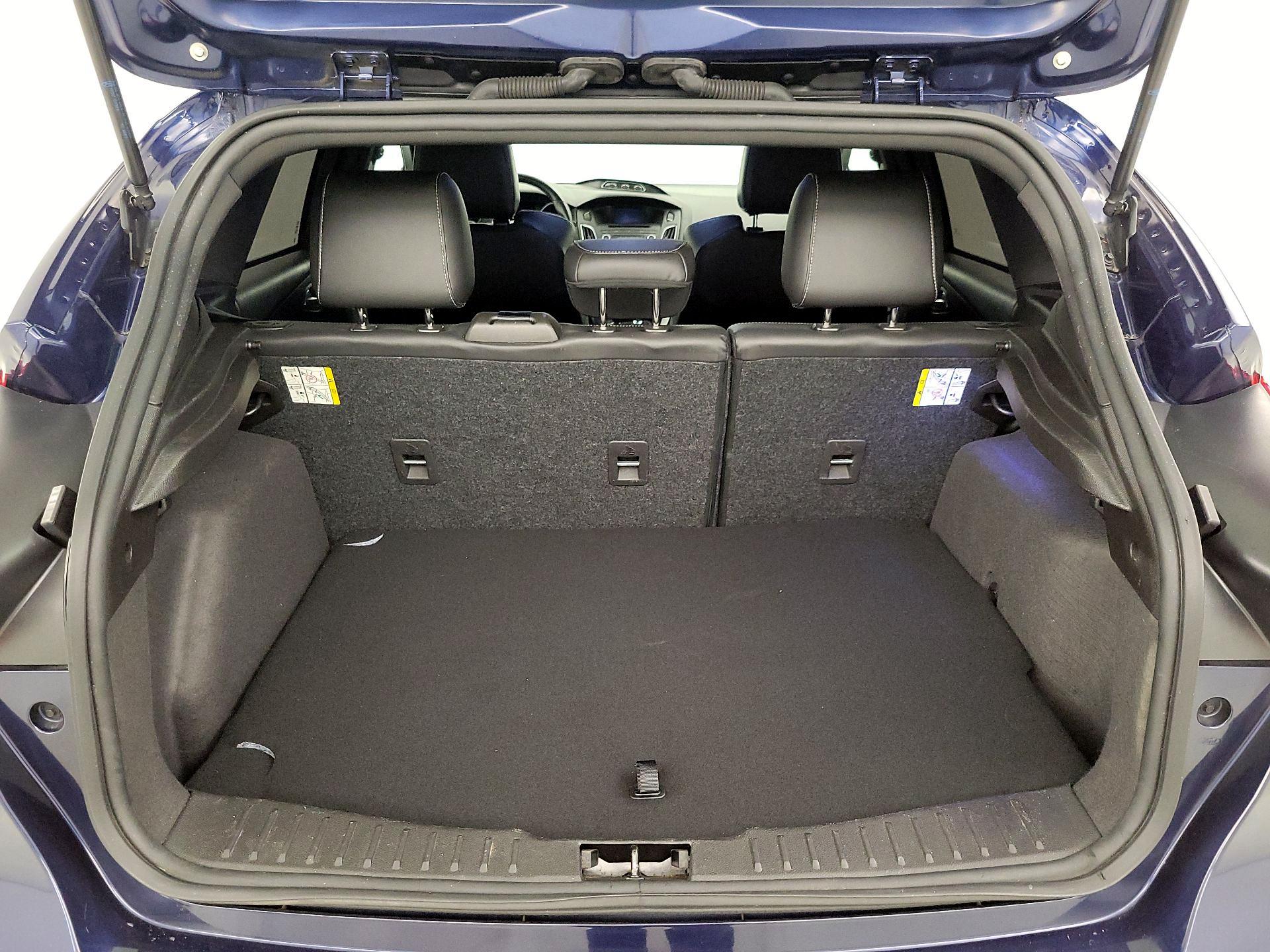 Thumbnail: 2016 Ford Focus - 20