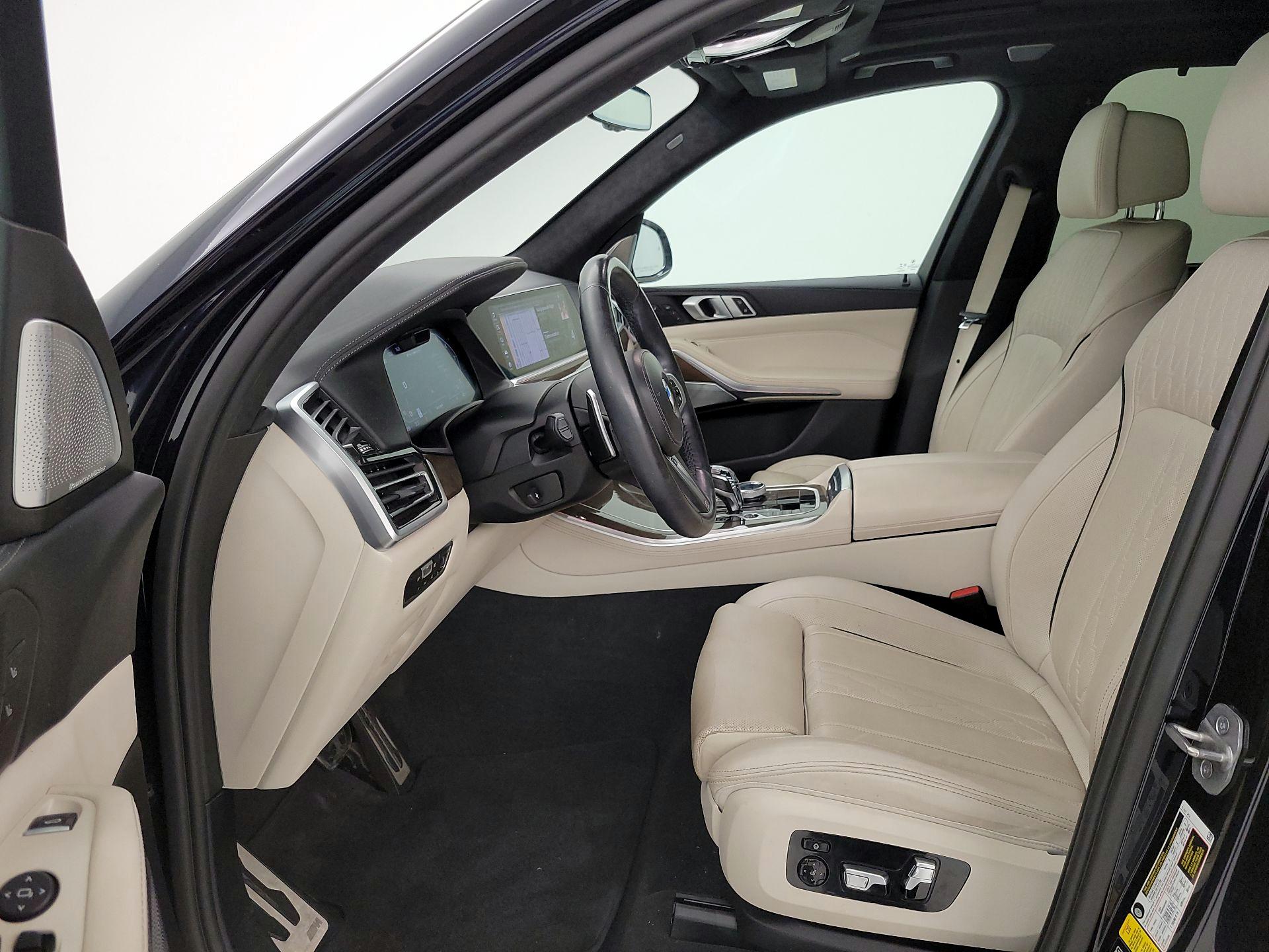 Thumbnail: 2022 BMW X5 - 11