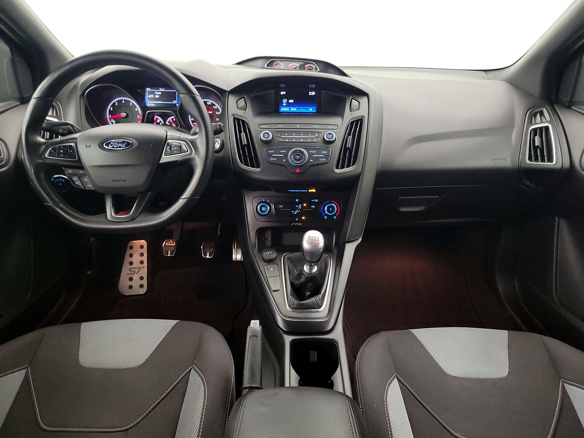 Thumbnail: 2018 Ford Focus - 9