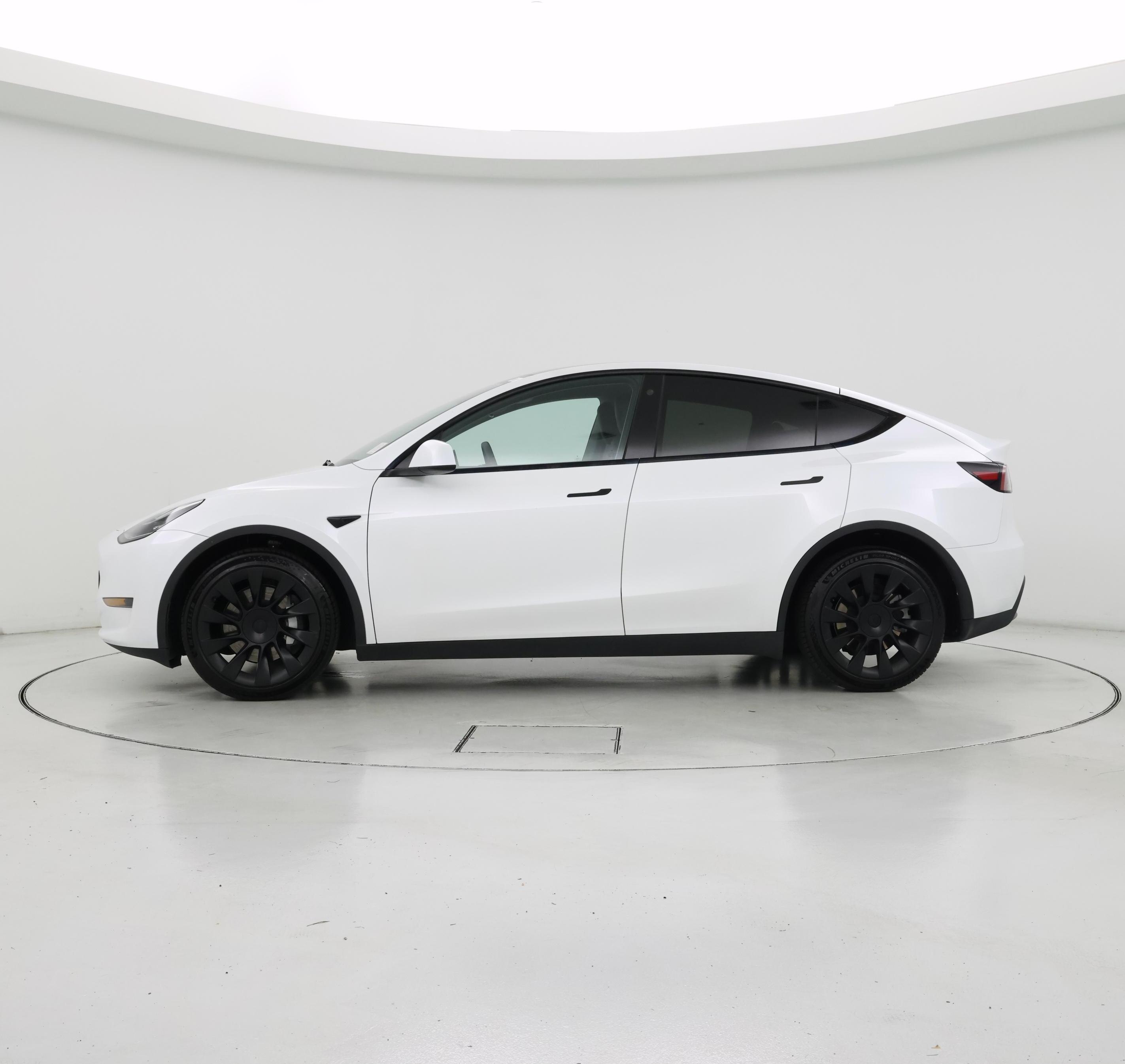 Thumbnail: 2023 Tesla Model Y - 3