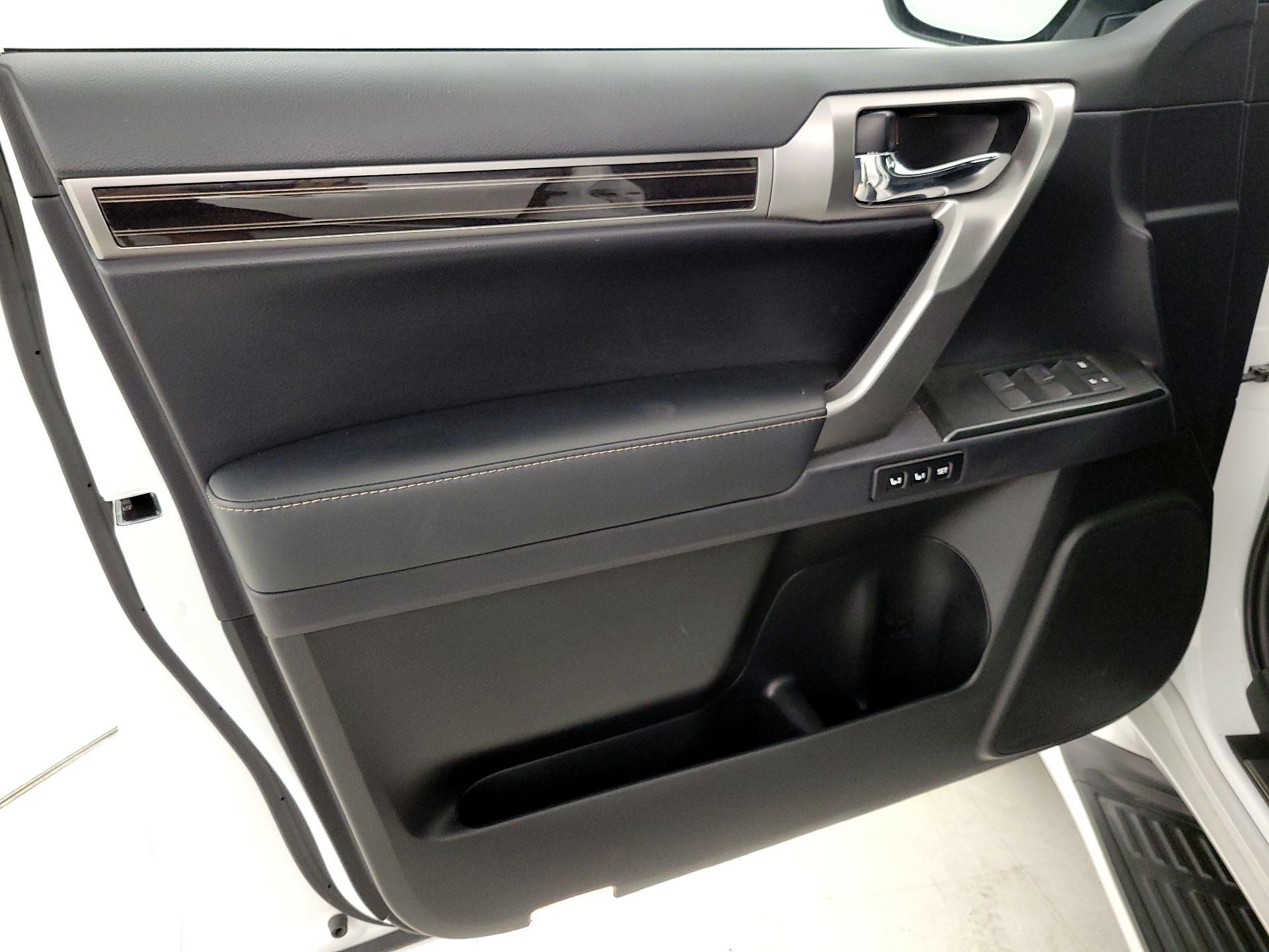 Thumbnail: 2023 Lexus GX - 12