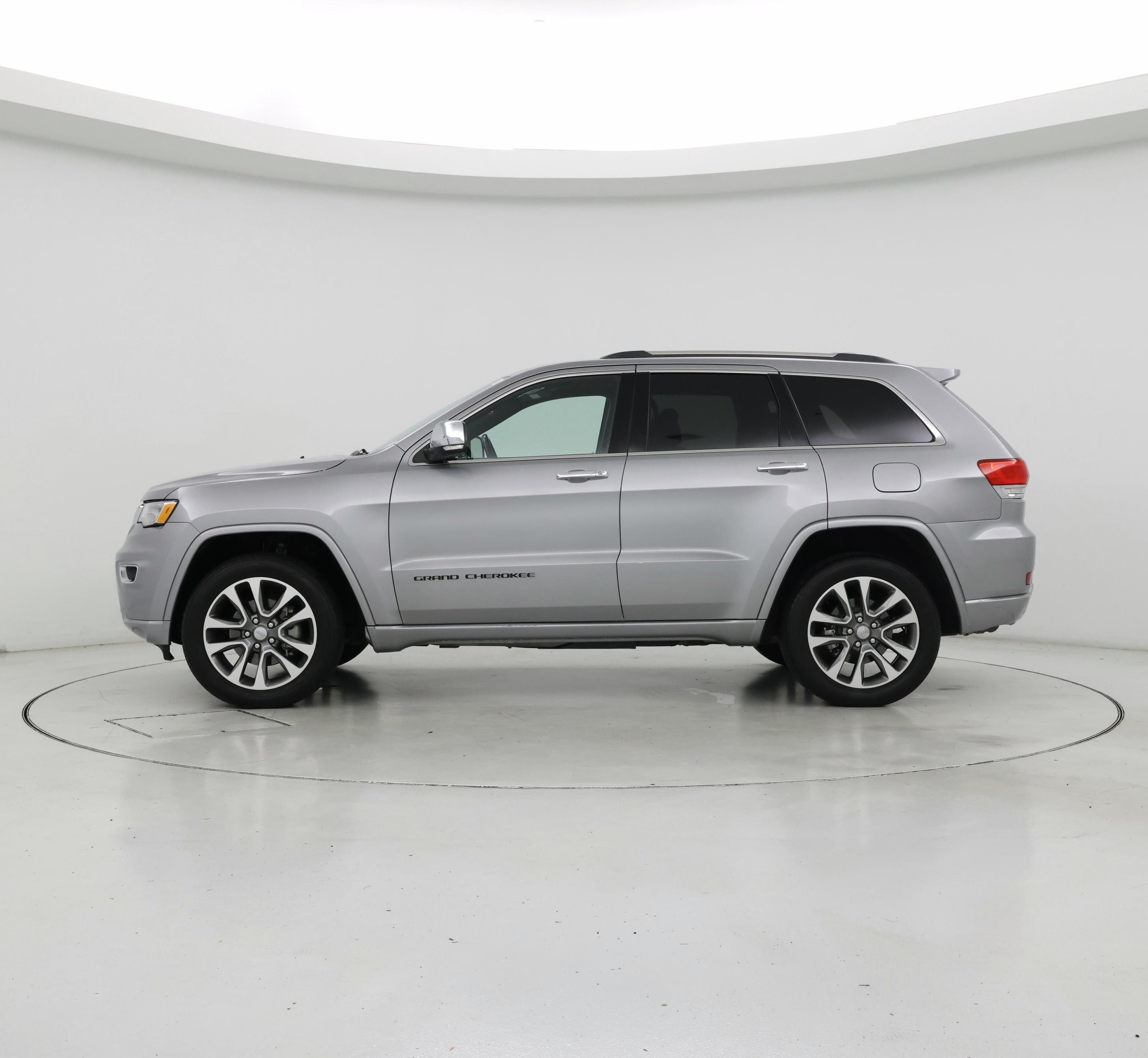 Thumbnail: 2018 Jeep Grand Cherokee - 3