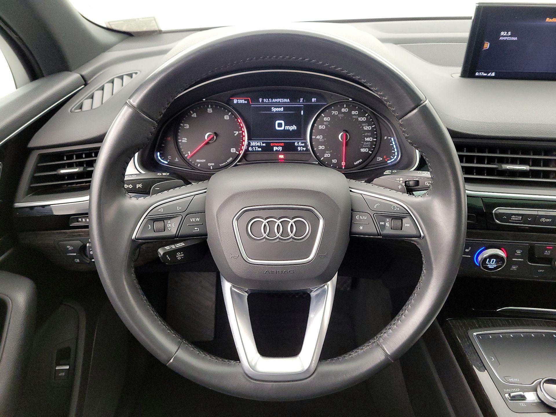 Thumbnail: 2019 Audi Q7 - 10