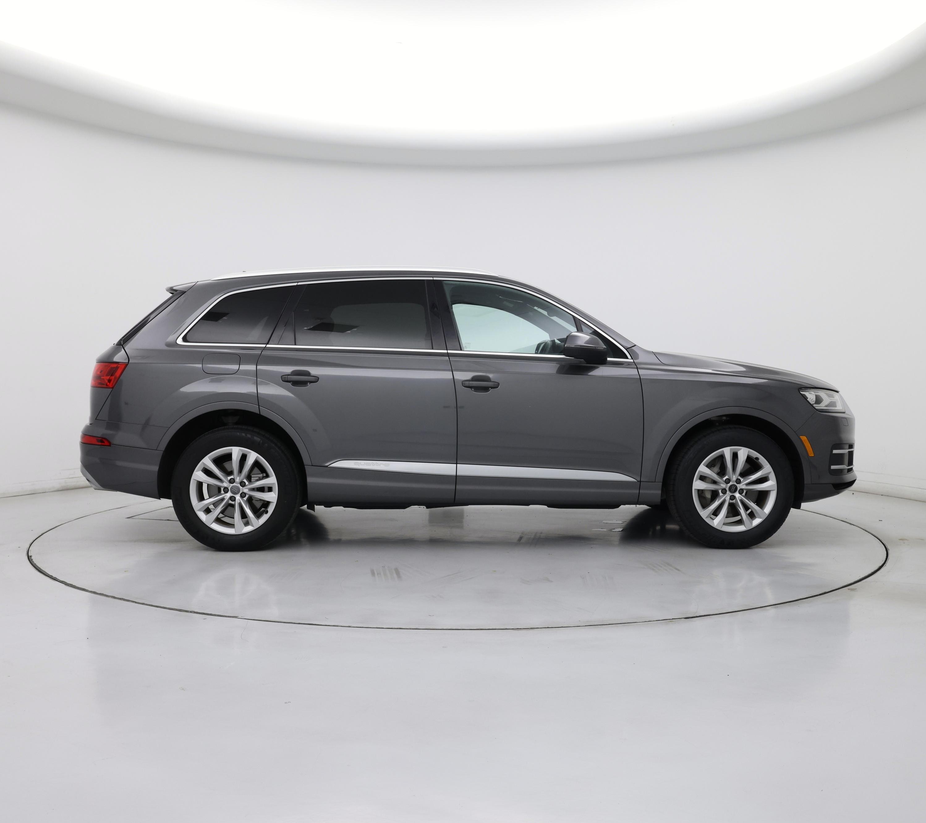 Thumbnail: 2019 Audi Q7 - 7