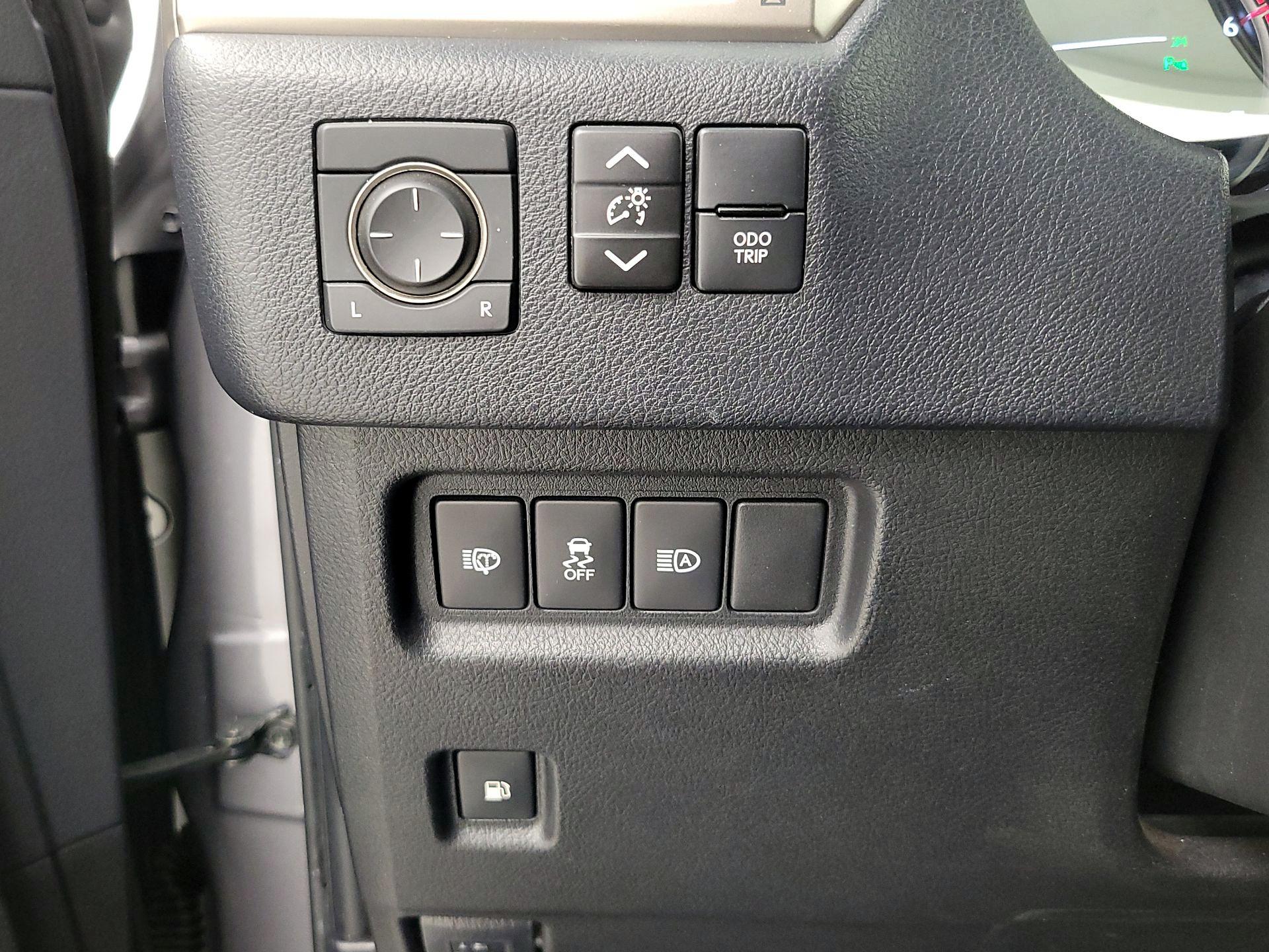 Thumbnail: 2020 Lexus GX - 13