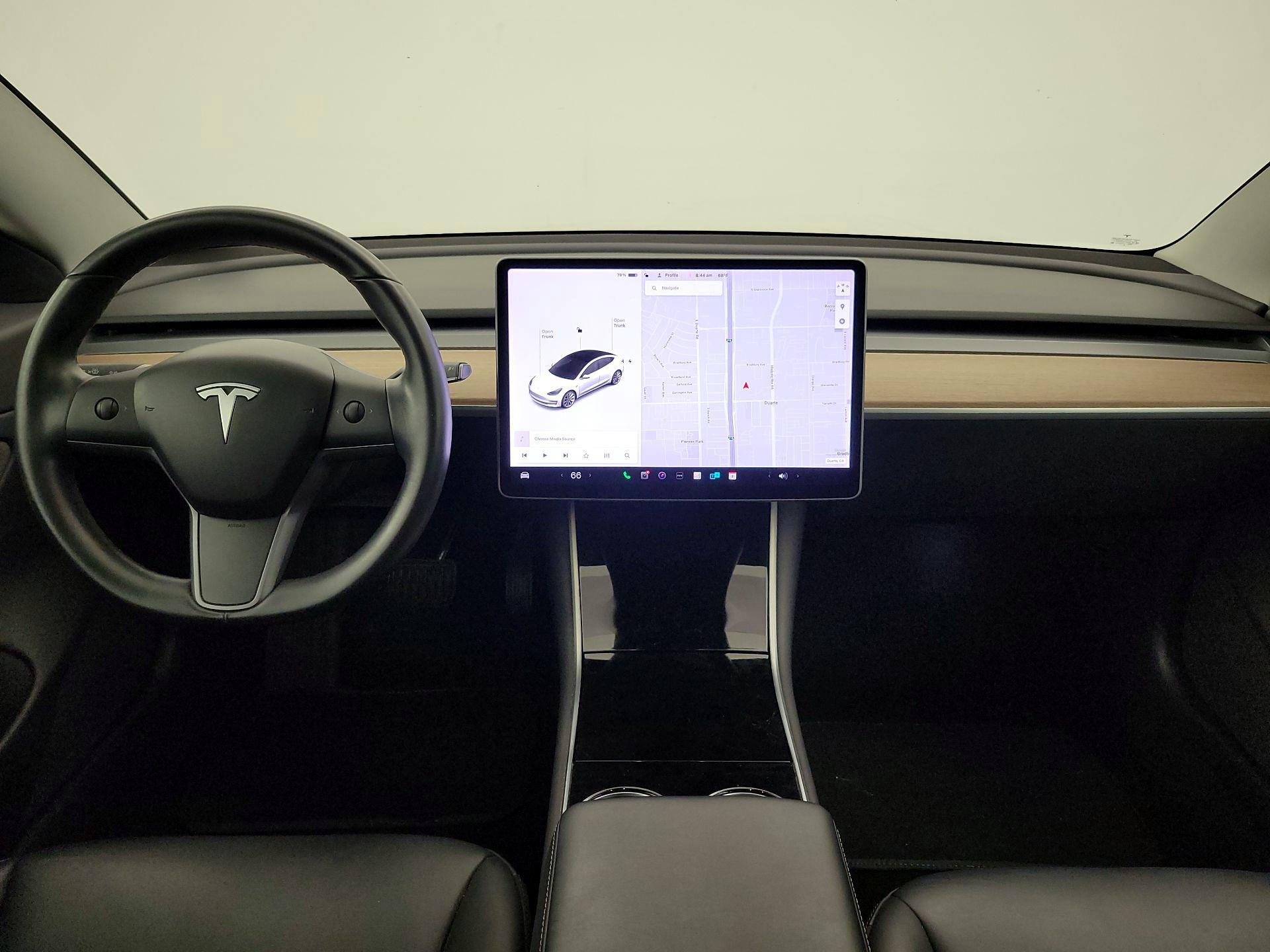 Thumbnail: 2018 Tesla Model 3 - 9