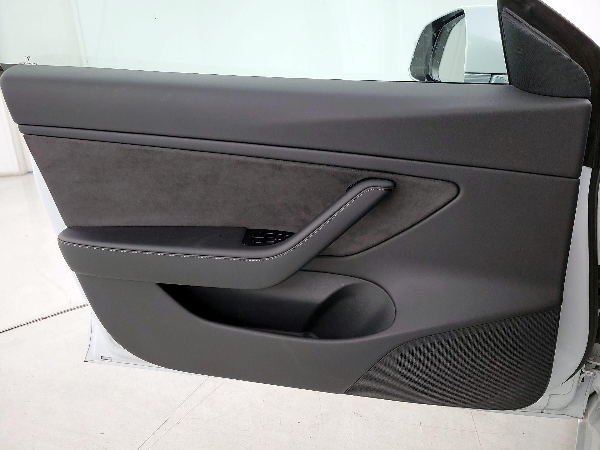 Thumbnail: 2018 Tesla Model 3 - 12
