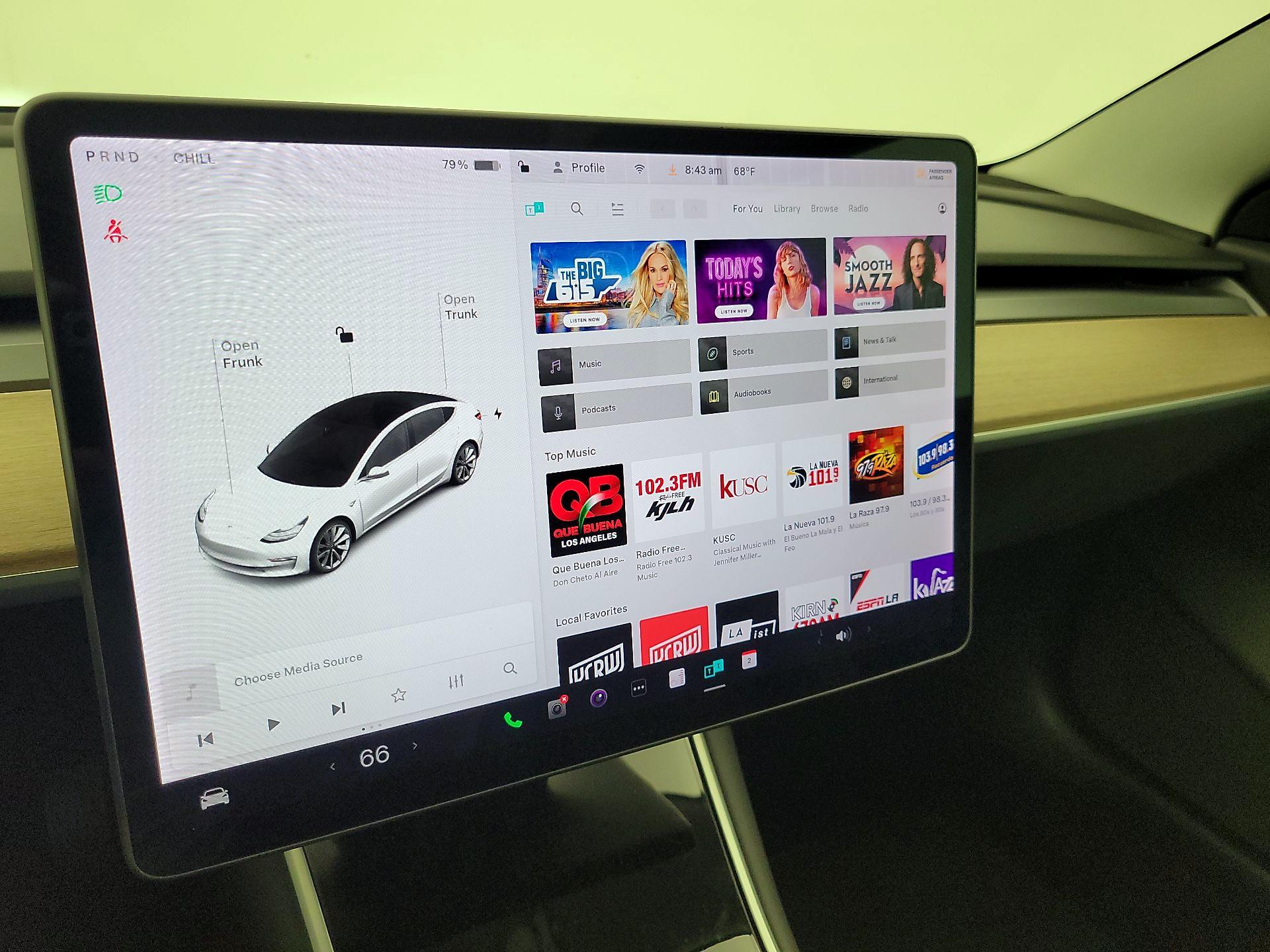Thumbnail: 2018 Tesla Model 3 - 15