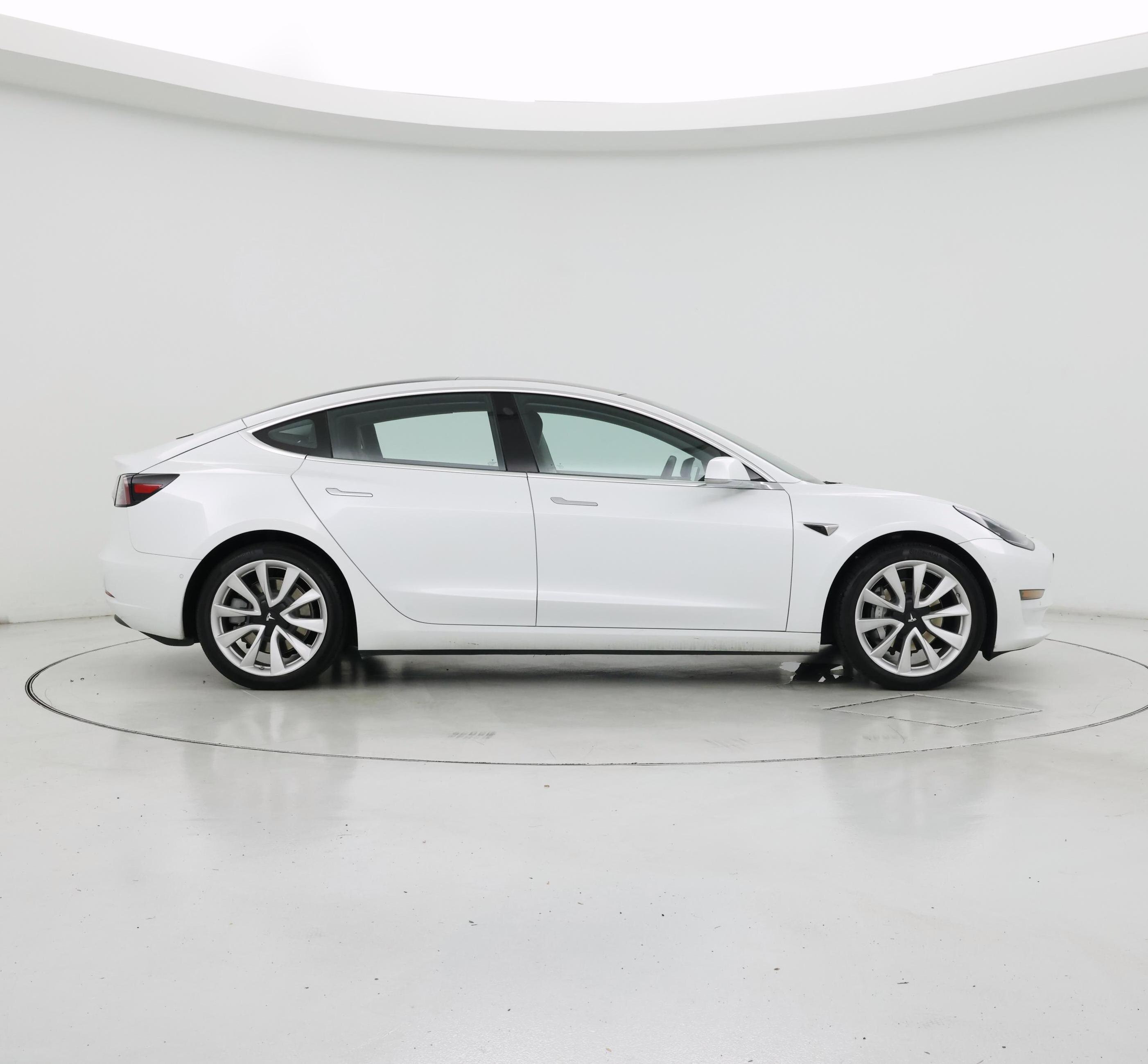 Thumbnail: 2018 Tesla Model 3 - 7