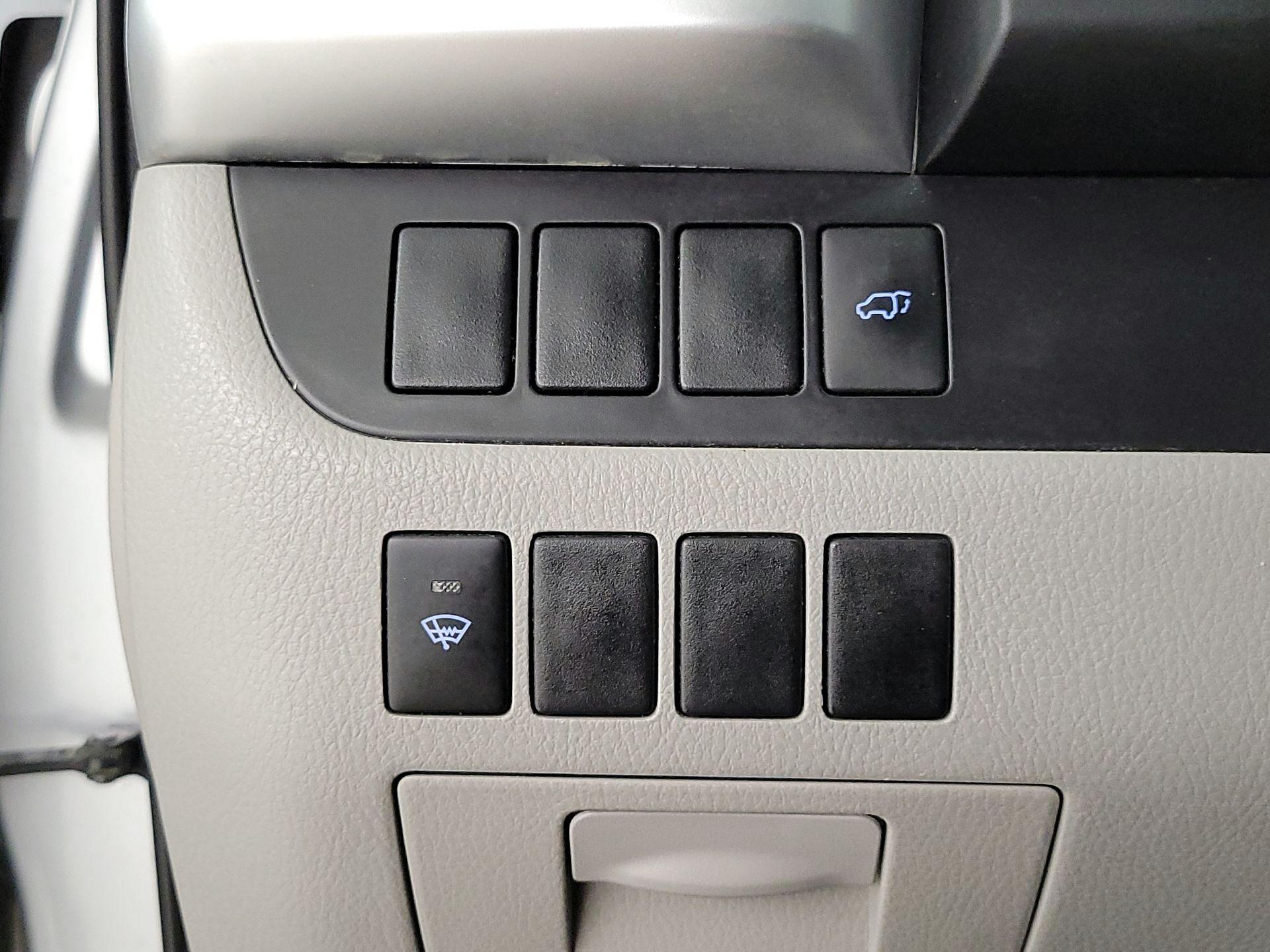 Thumbnail: 2016 Toyota Highlander - 13