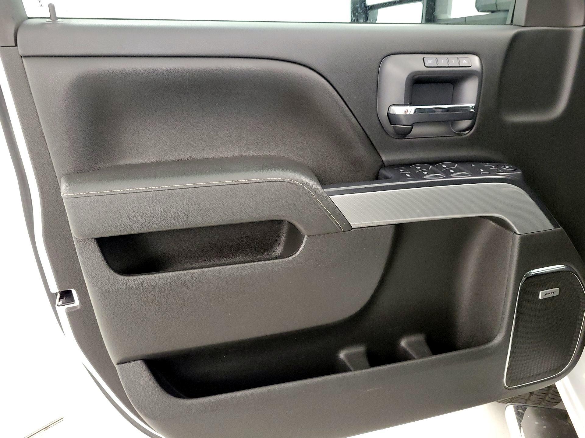 Thumbnail: 2015 Chevrolet Silverado 2500 - 12
