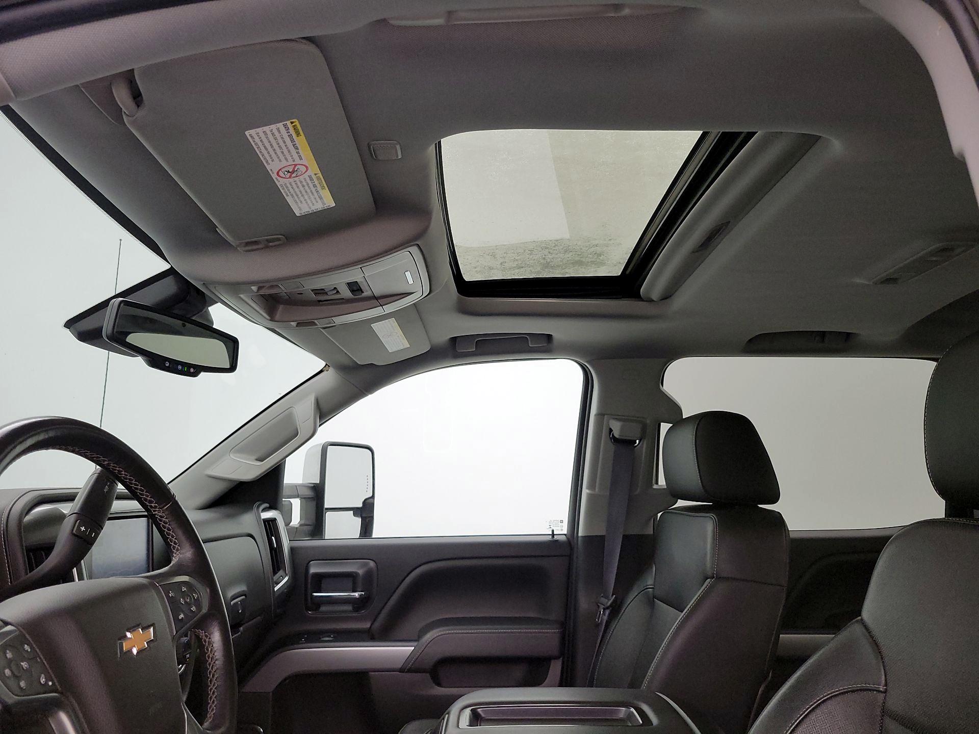 Thumbnail: 2015 Chevrolet Silverado 2500 - 20