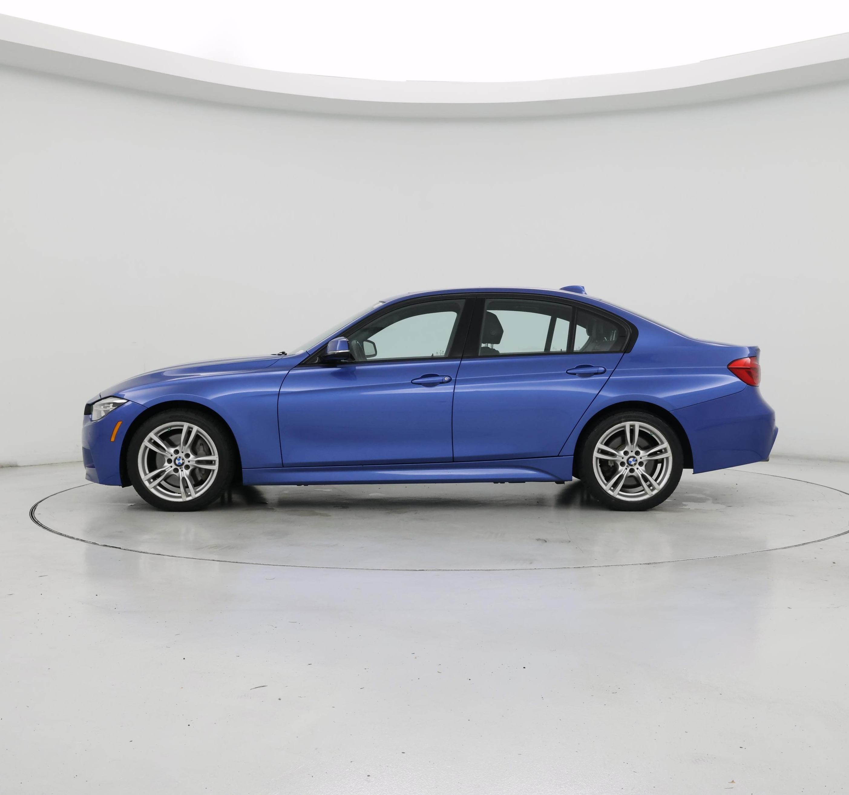 Thumbnail: 2016 BMW 3 Series - 3