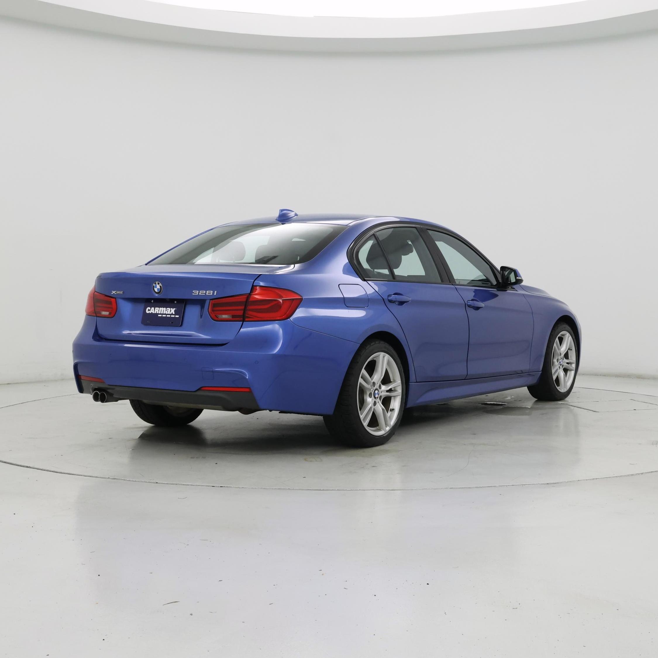 Thumbnail: 2016 BMW 3 Series - 8