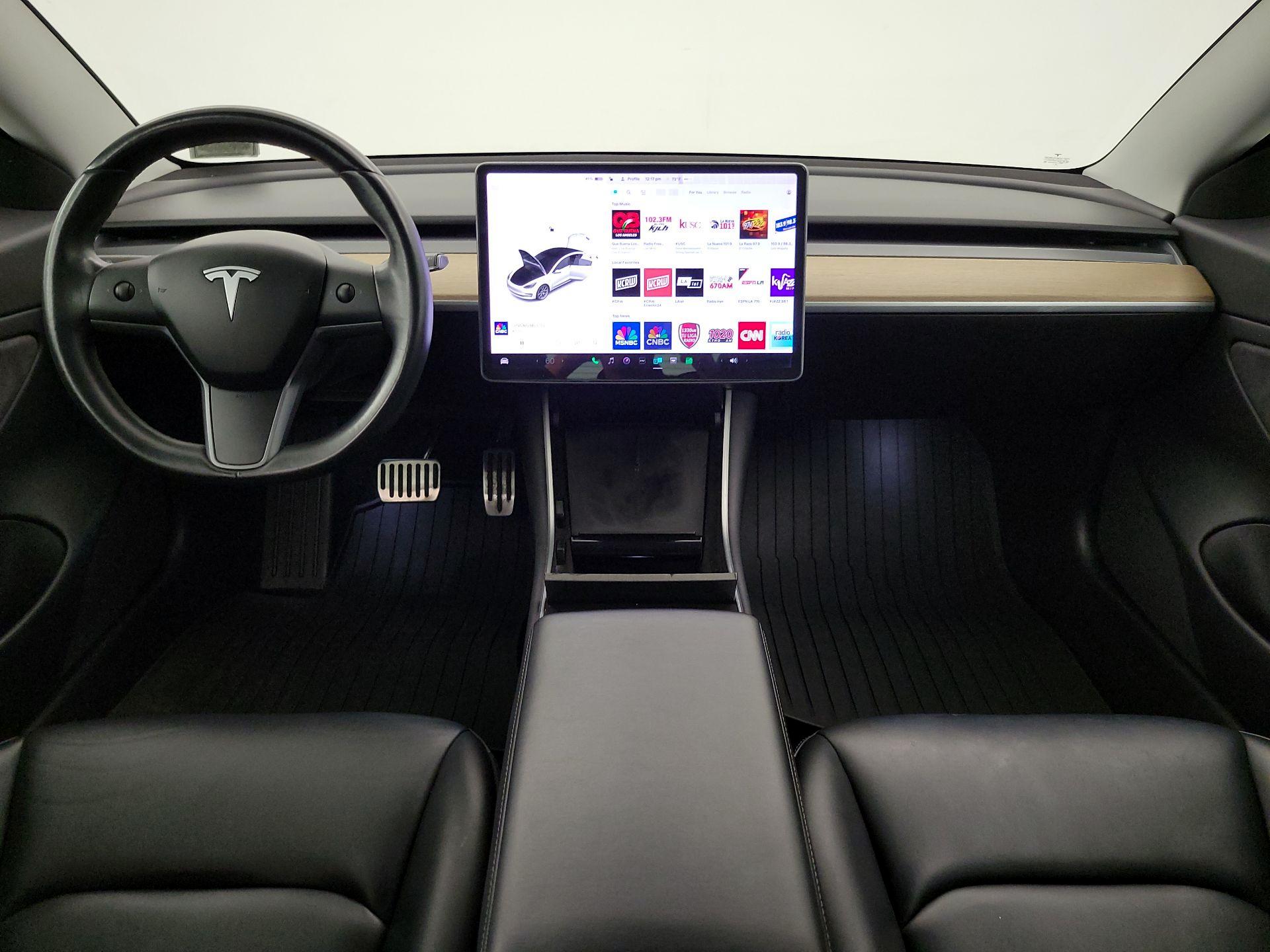 Thumbnail: 2018 Tesla Model 3 - 9