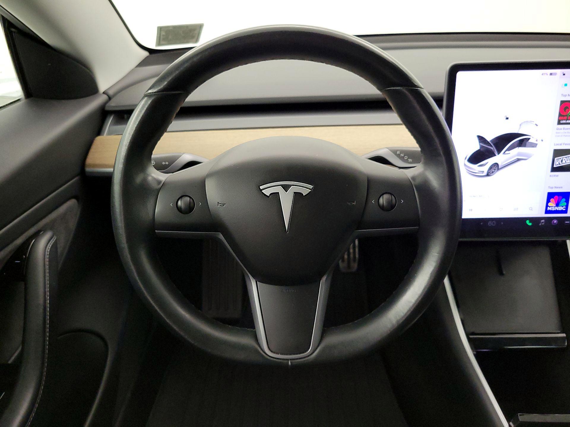 Thumbnail: 2018 Tesla Model 3 - 10