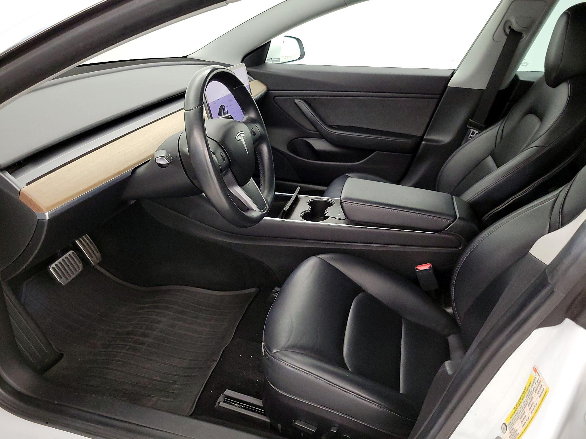 Thumbnail: 2018 Tesla Model 3 - 11