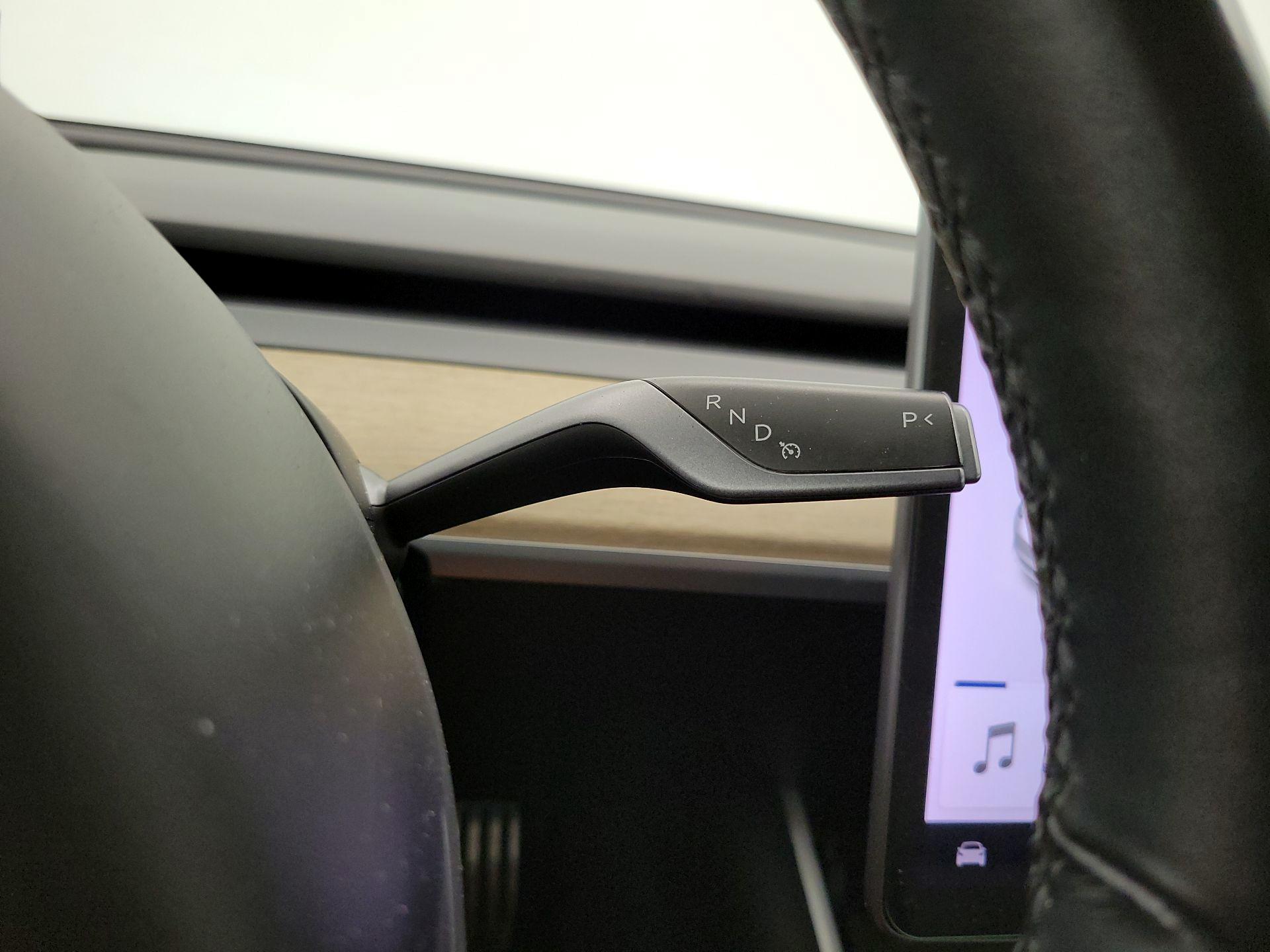 Thumbnail: 2018 Tesla Model 3 - 17