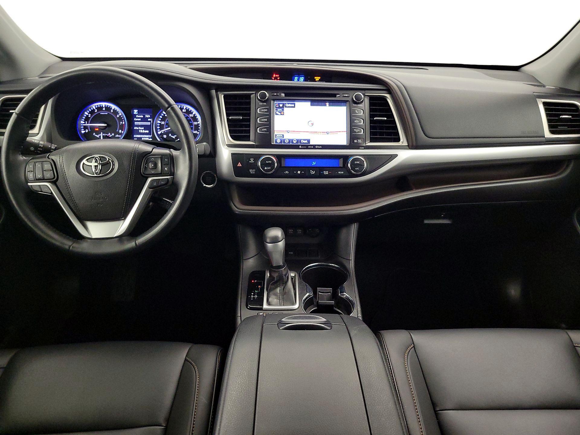Thumbnail: 2019 Toyota Highlander - 9