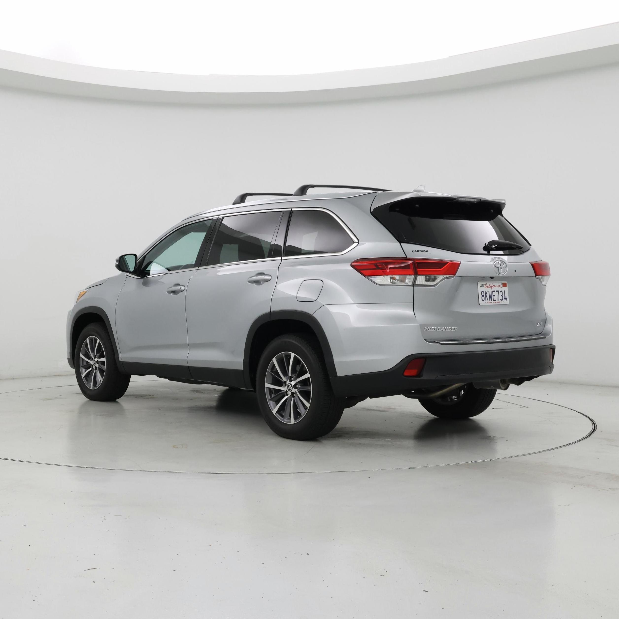 Thumbnail: 2019 Toyota Highlander - 2
