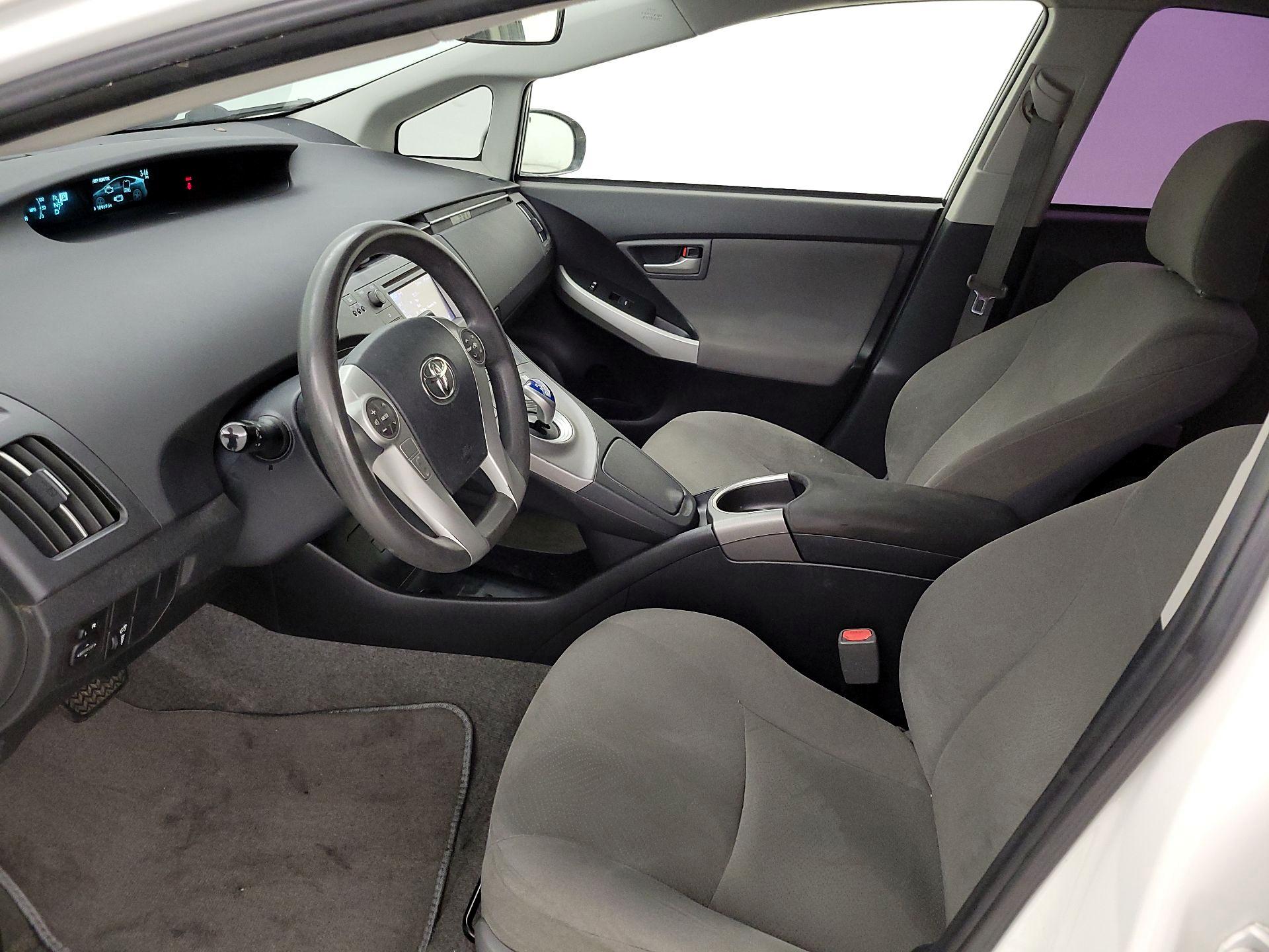 Thumbnail: 2015 Toyota Prius - 11