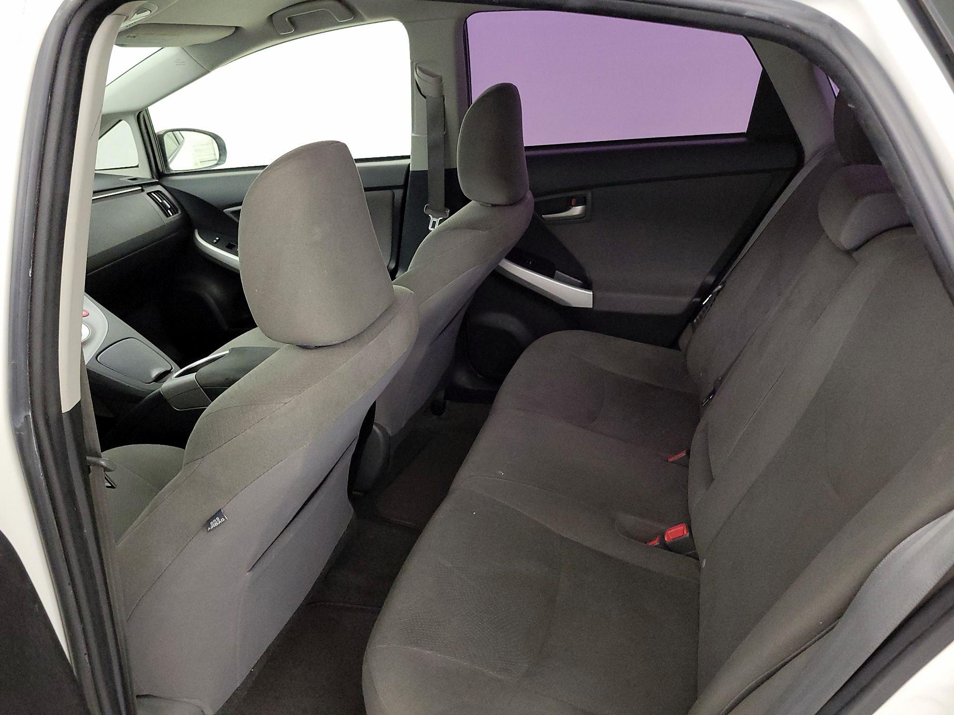 Thumbnail: 2015 Toyota Prius - 18