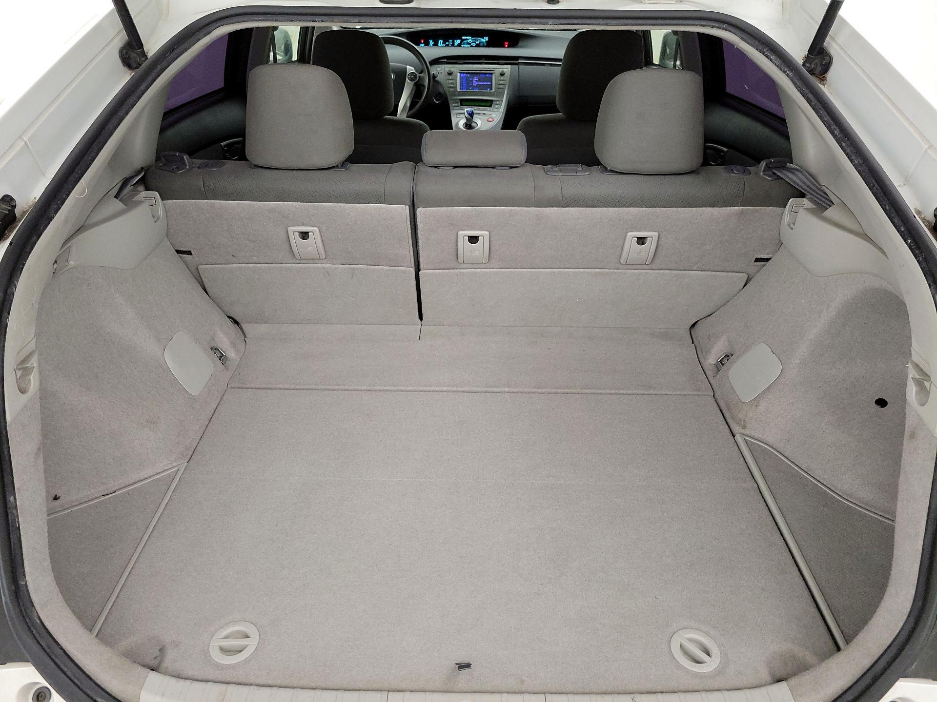 Thumbnail: 2015 Toyota Prius - 19