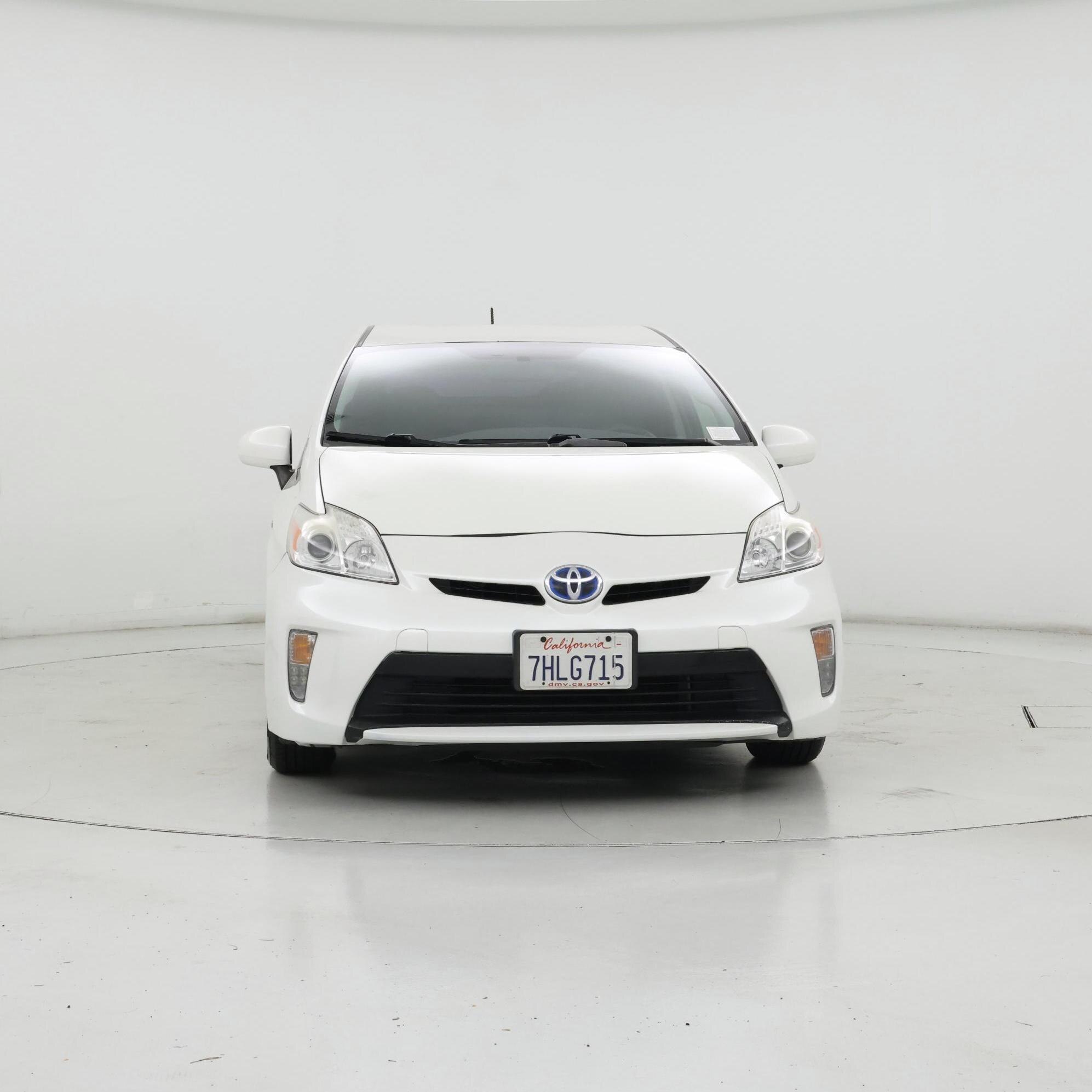 Thumbnail: 2015 Toyota Prius - 5