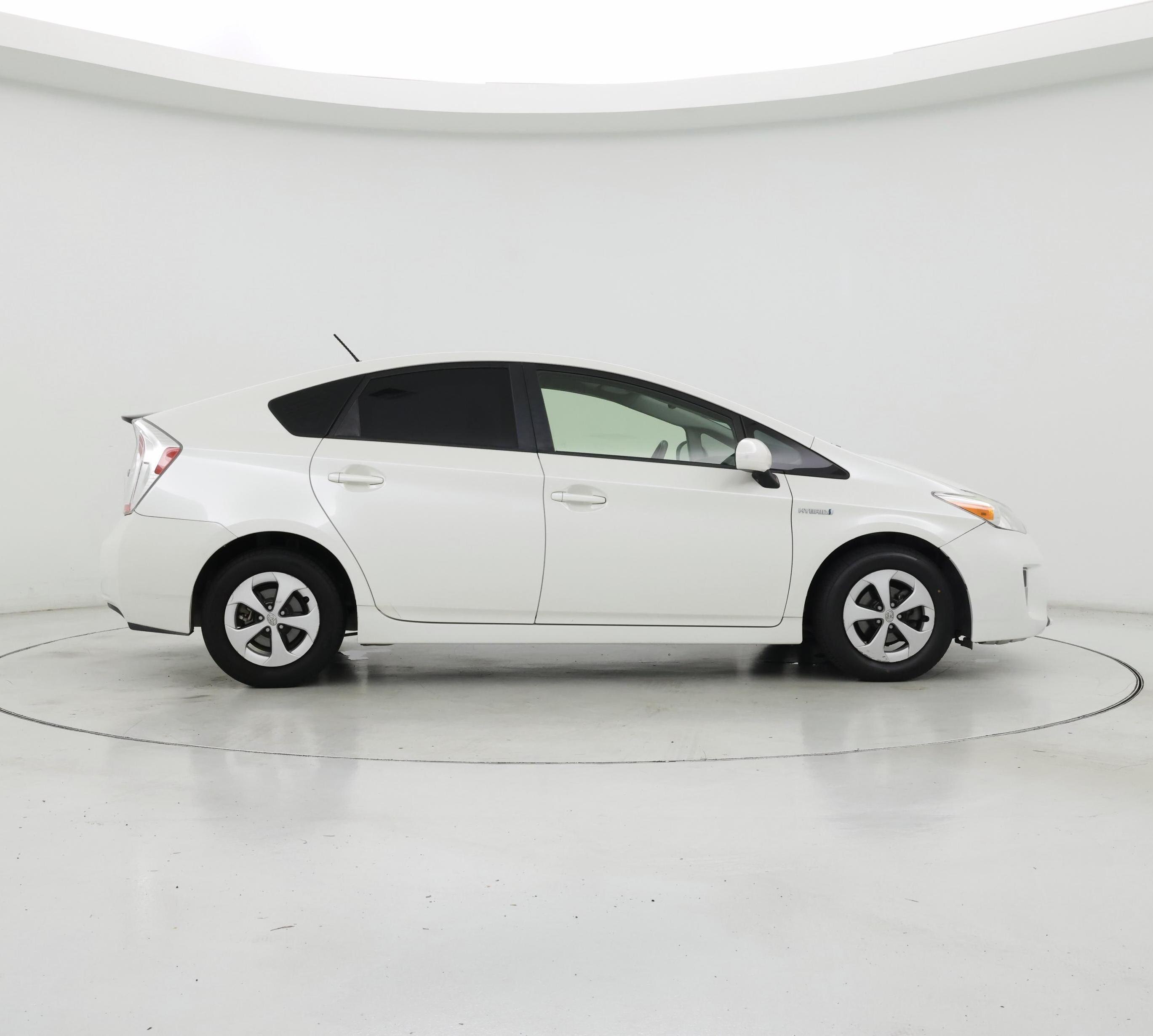 Thumbnail: 2015 Toyota Prius - 7