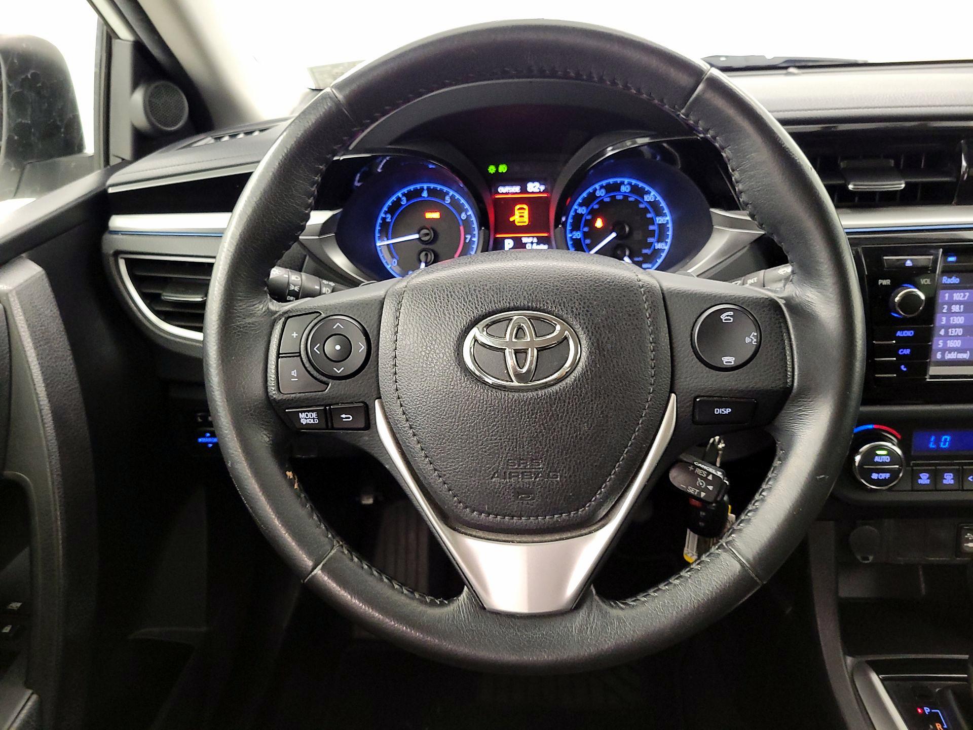 Thumbnail: 2015 Toyota Corolla - 10