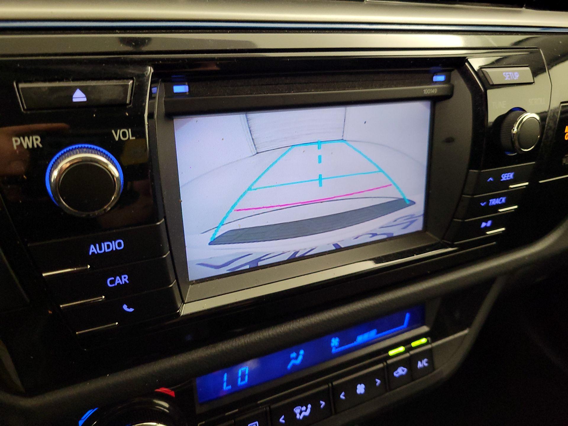 Thumbnail: 2015 Toyota Corolla - 14