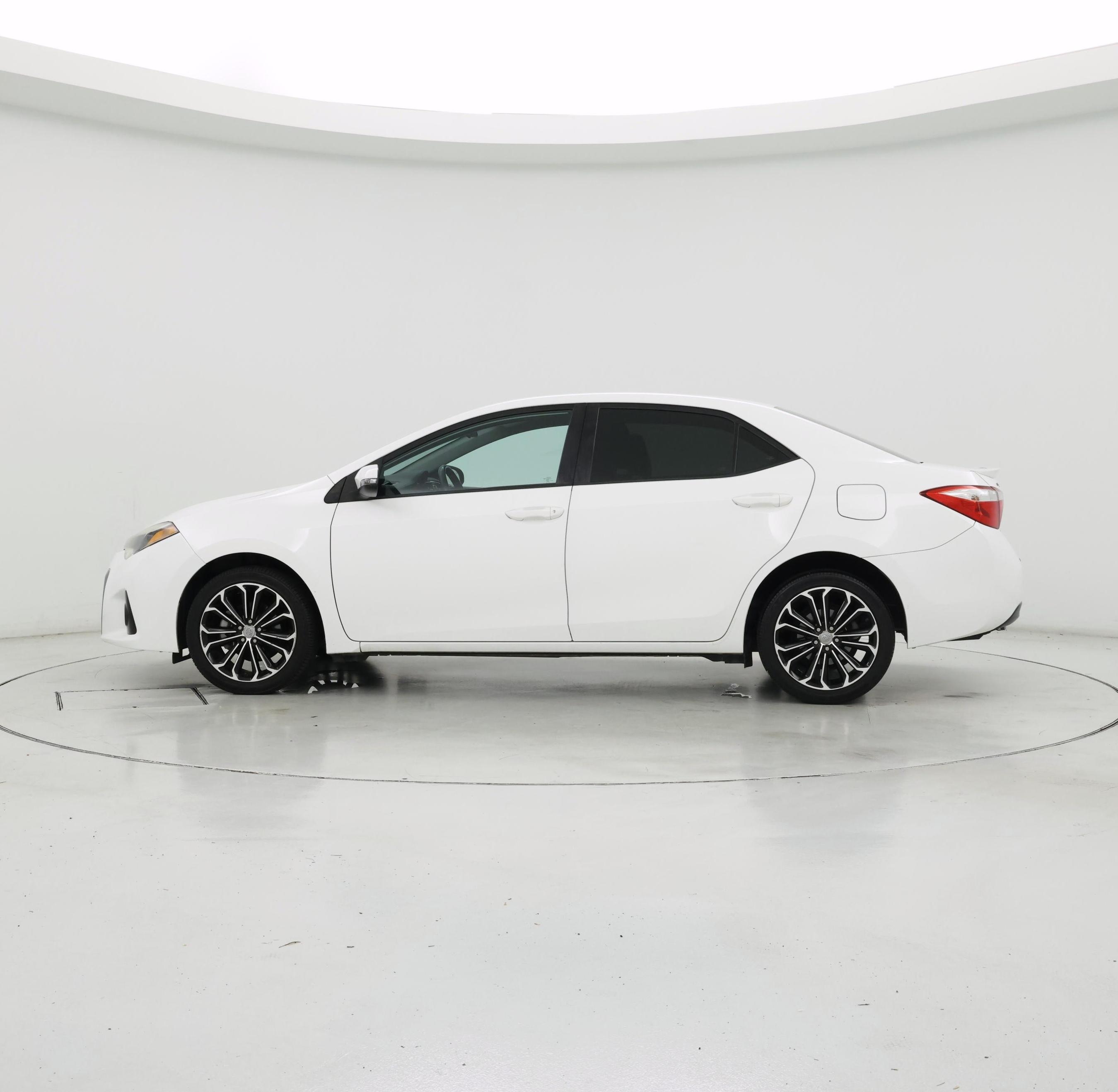 Thumbnail: 2015 Toyota Corolla - 3