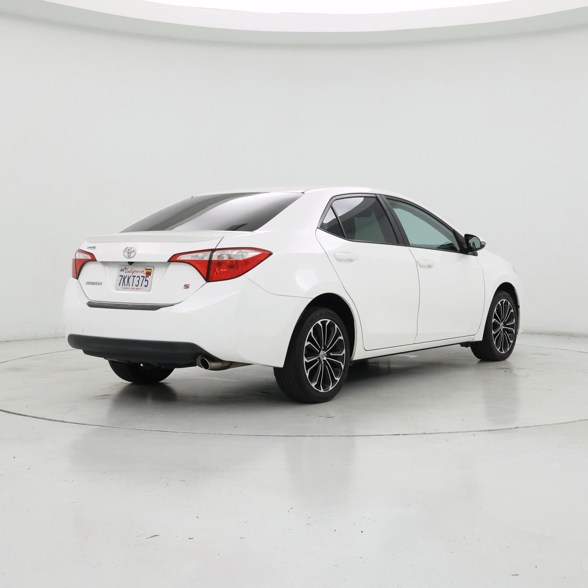 Thumbnail: 2015 Toyota Corolla - 8