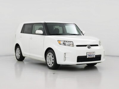 White 2015 Scion xB