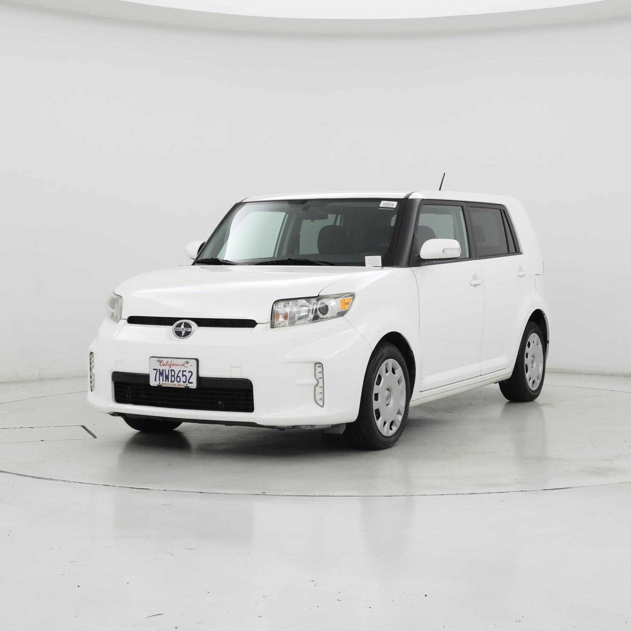Thumbnail: 2015 Scion xB - 4