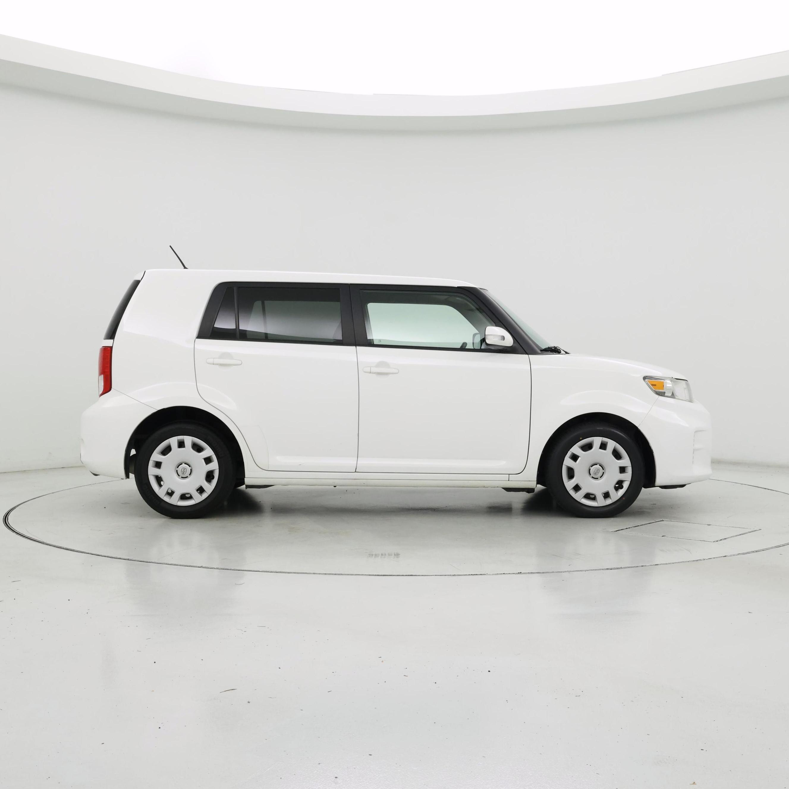 Thumbnail: 2015 Scion xB - 7