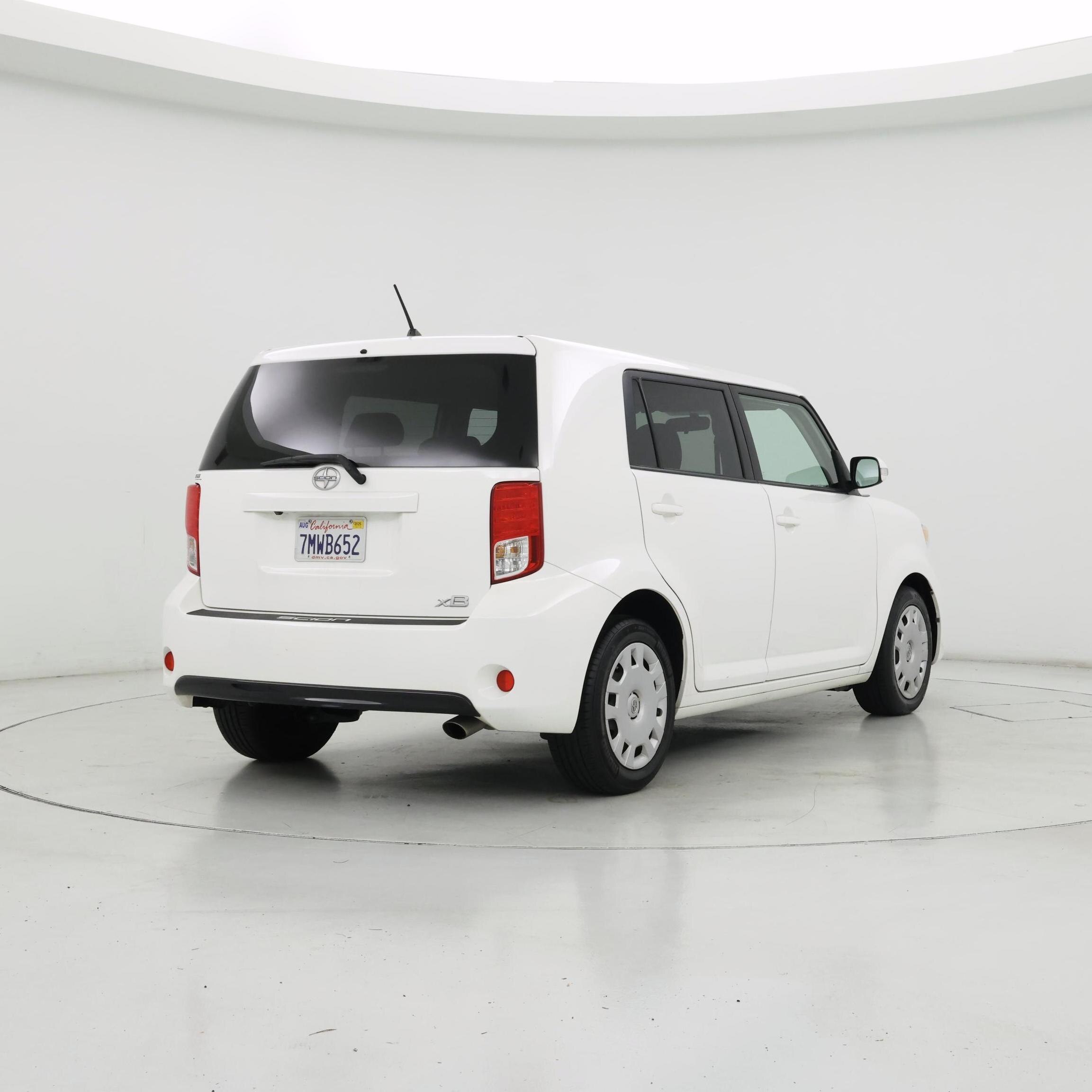Thumbnail: 2015 Scion xB - 8