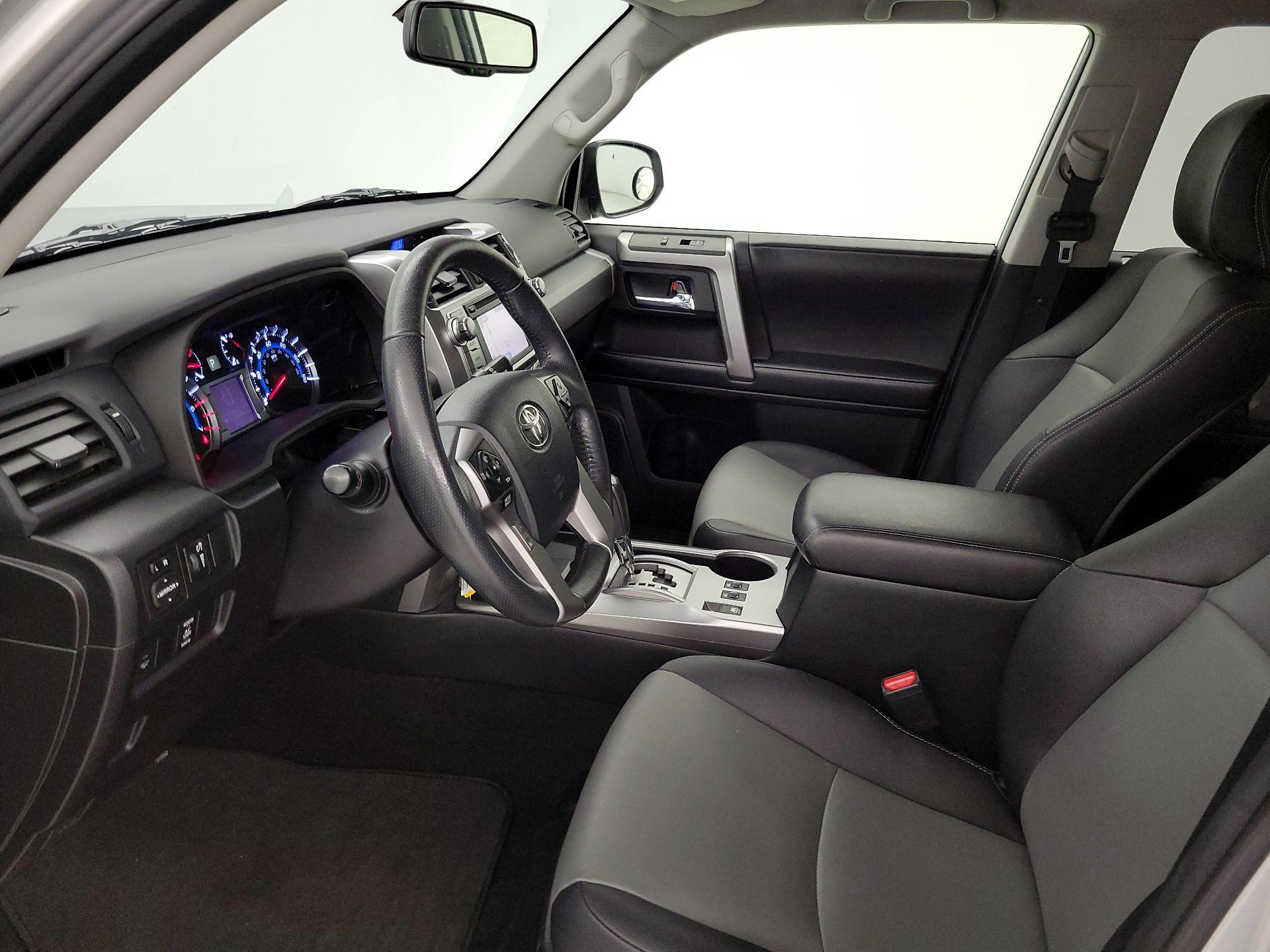 Thumbnail: 2017 Toyota 4Runner - 11