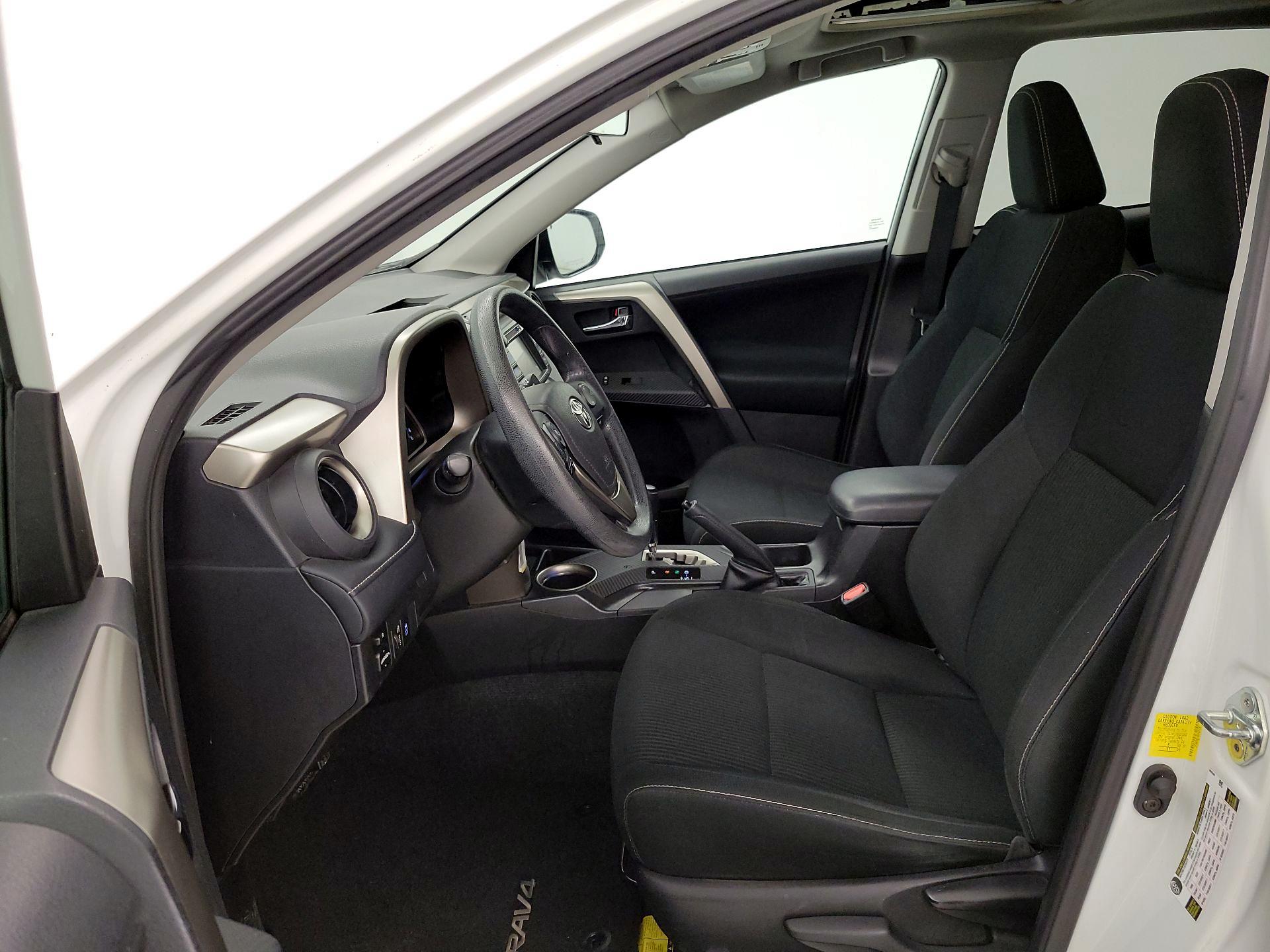 Thumbnail: 2014 Toyota RAV4 - 11