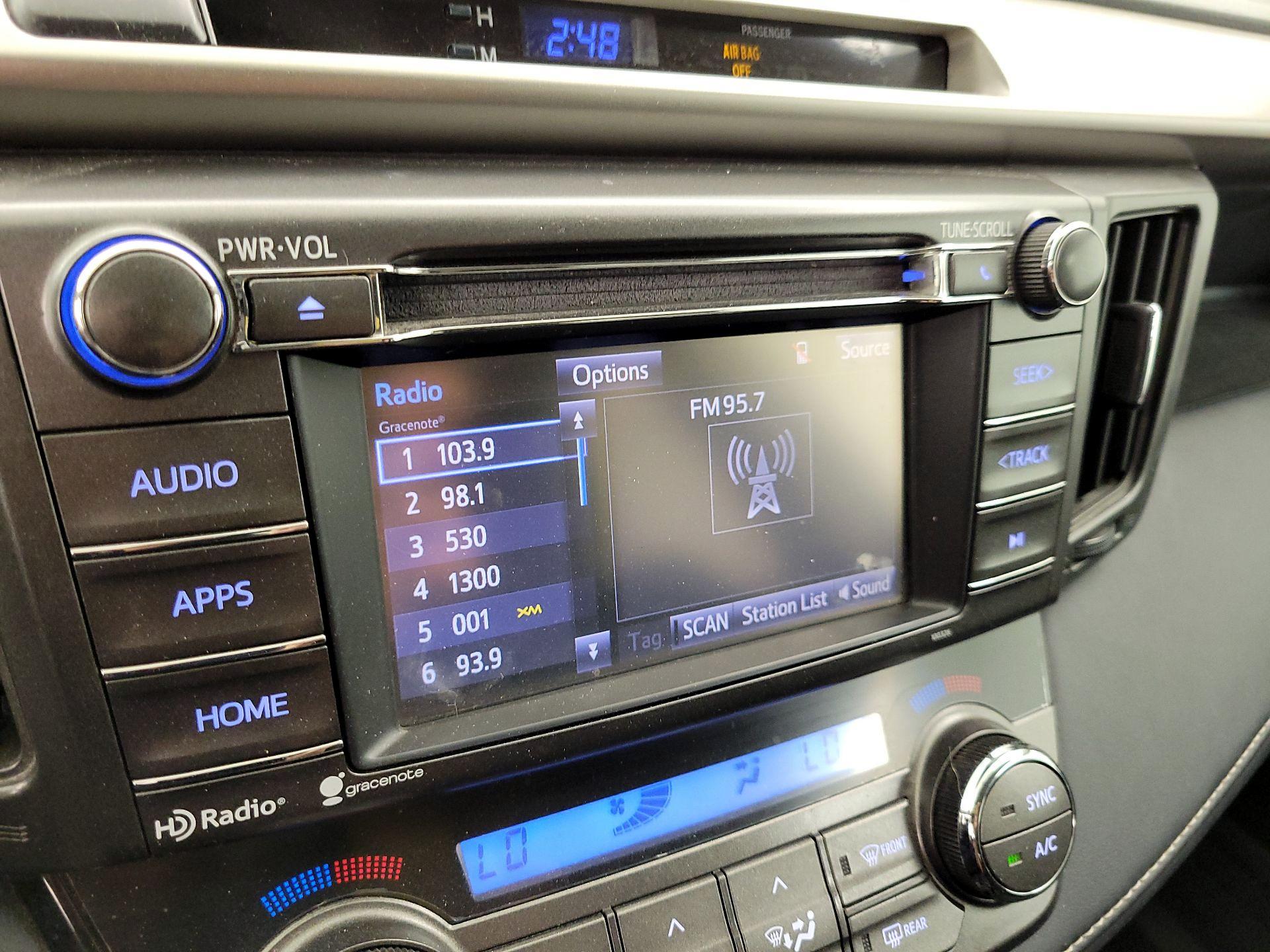 Thumbnail: 2014 Toyota RAV4 - 15