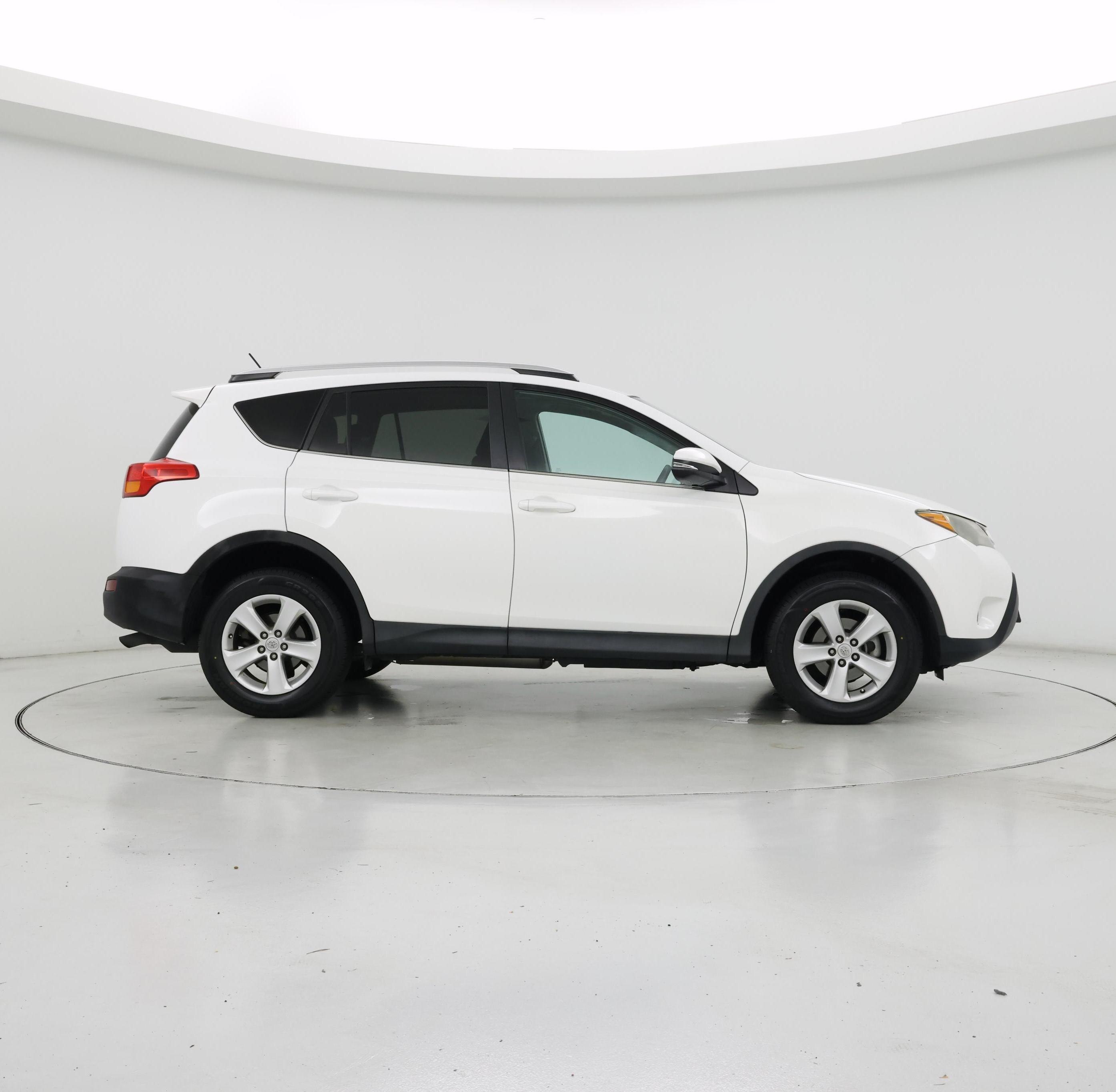 Thumbnail: 2014 Toyota RAV4 - 7