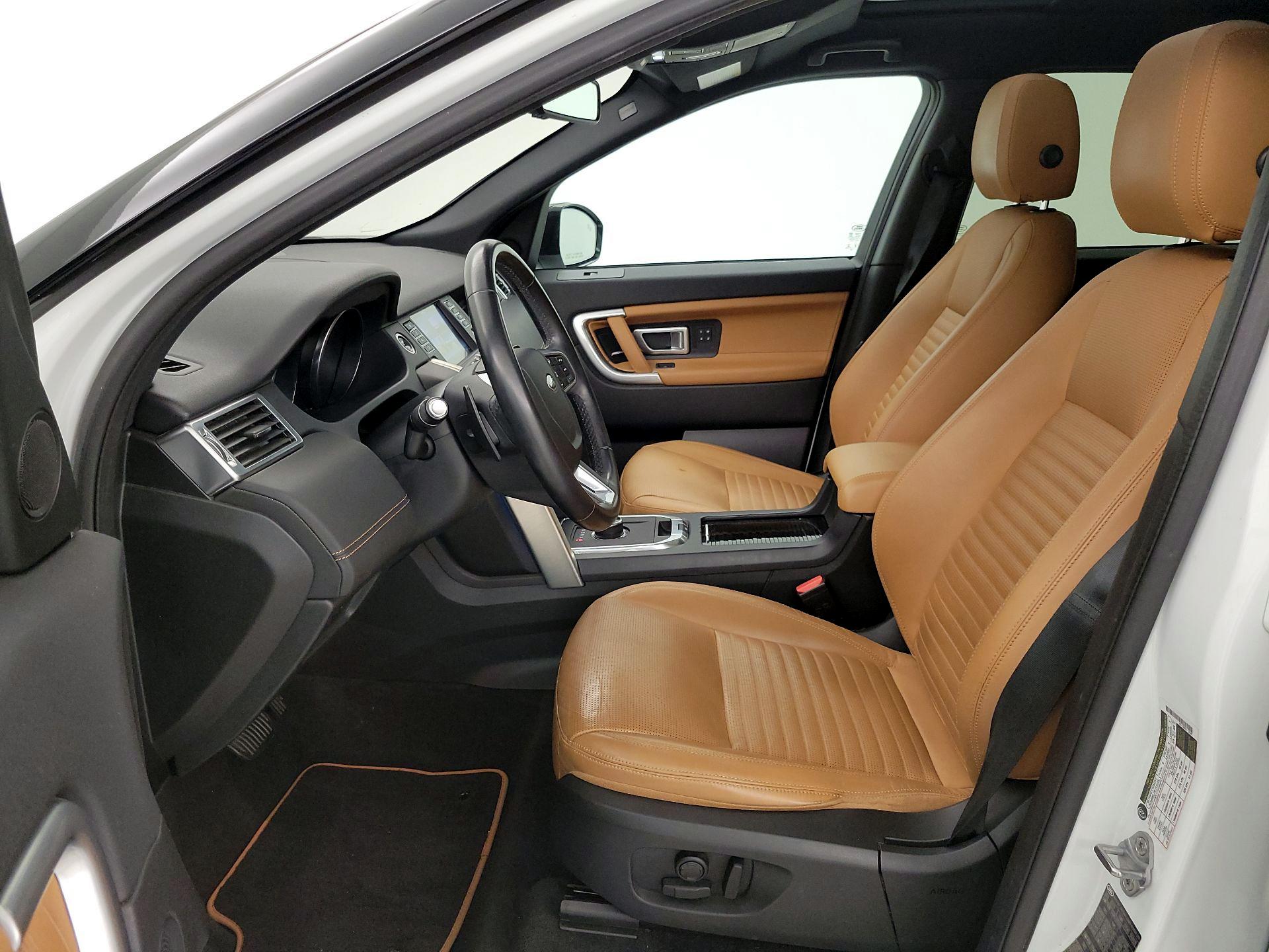 Thumbnail: 2019 Land Rover Discovery Sport - 11