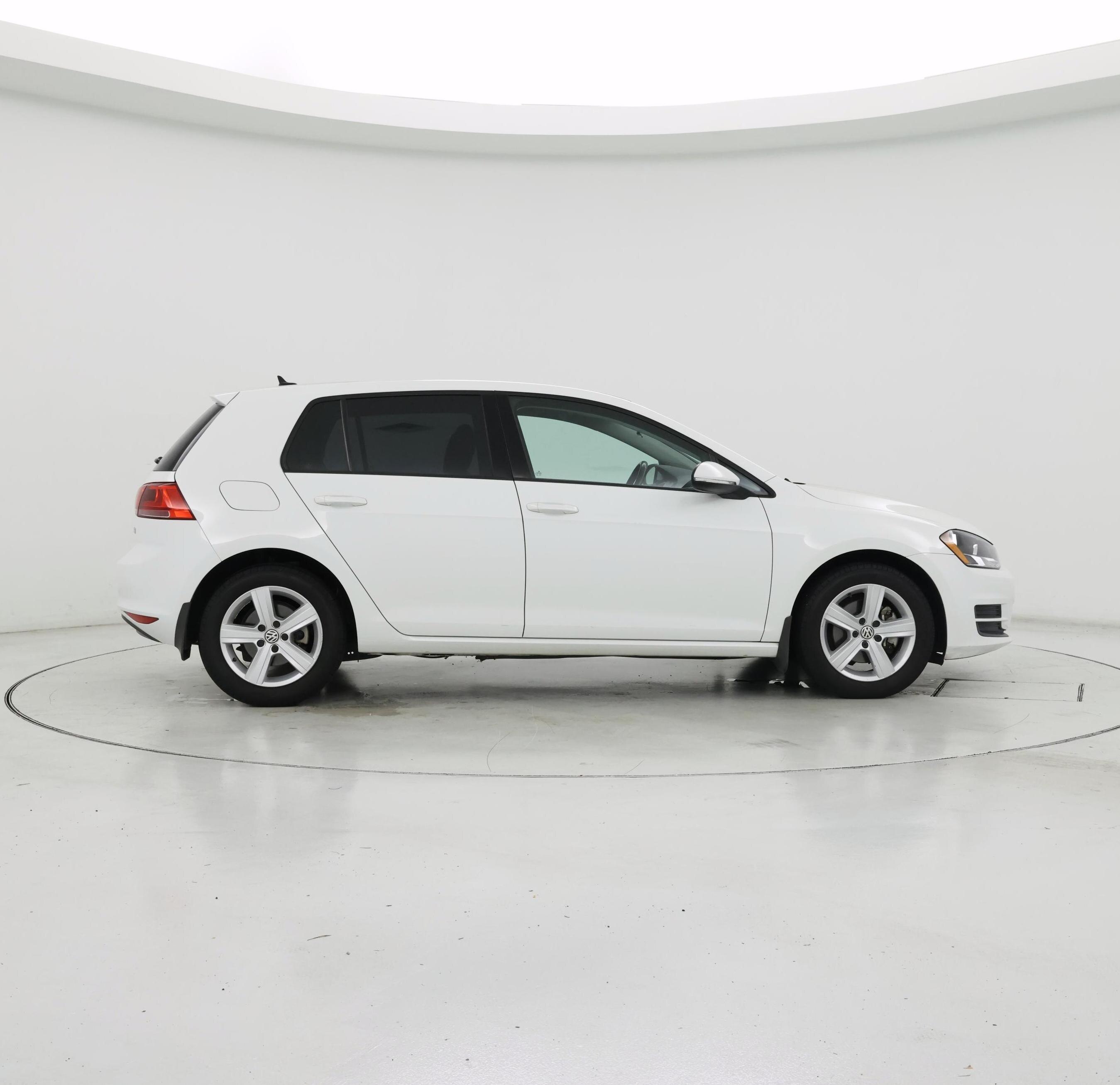 Thumbnail: 2017 Volkswagen Golf - 7
