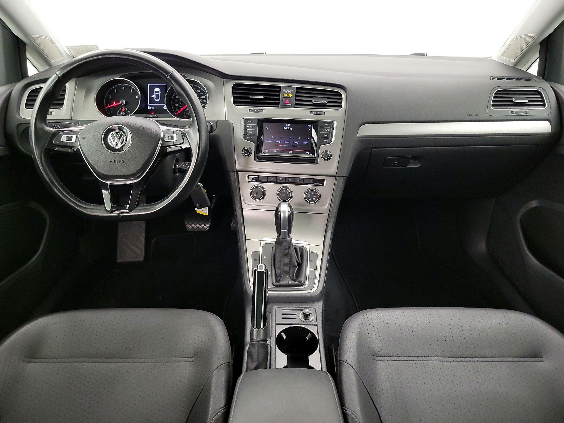 Thumbnail: 2015 Volkswagen Golf - 9