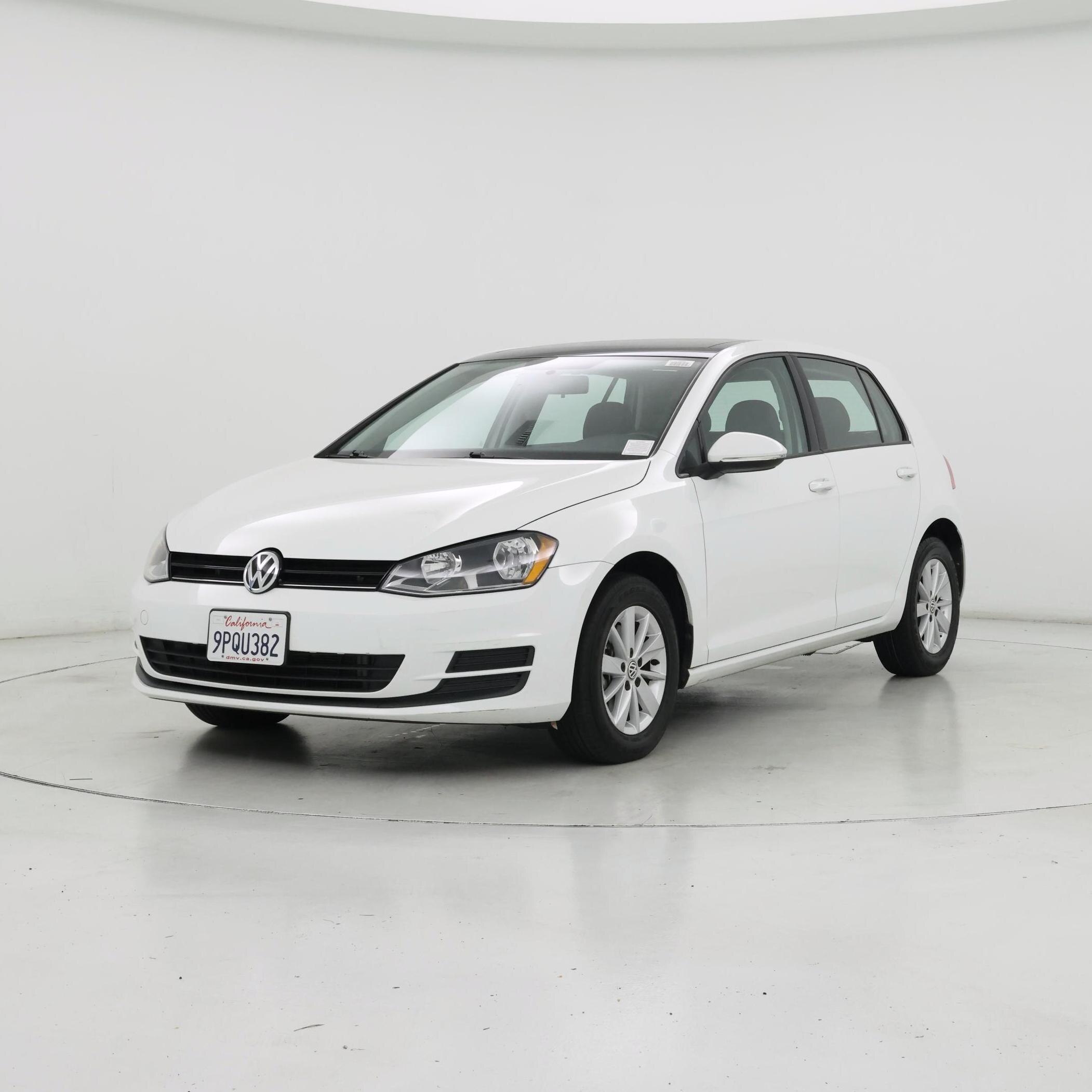 Thumbnail: 2015 Volkswagen Golf - 4
