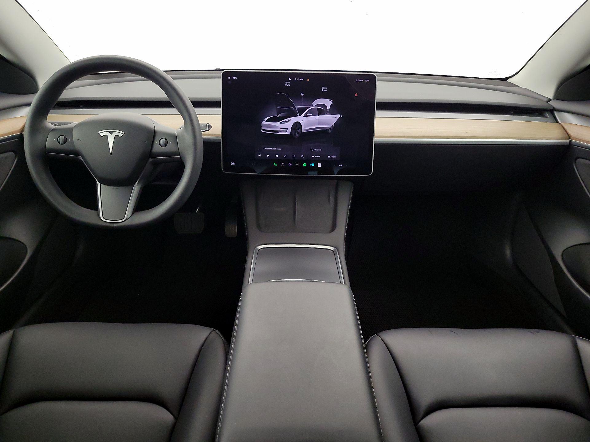 Thumbnail: 2023 Tesla Model 3 - 9